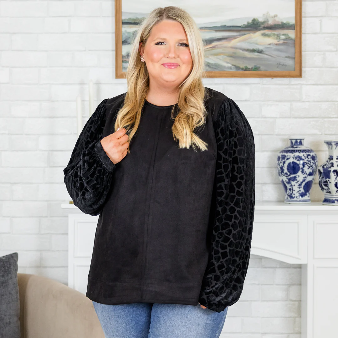 Timeless Elegance Top, Black - Giverhouse