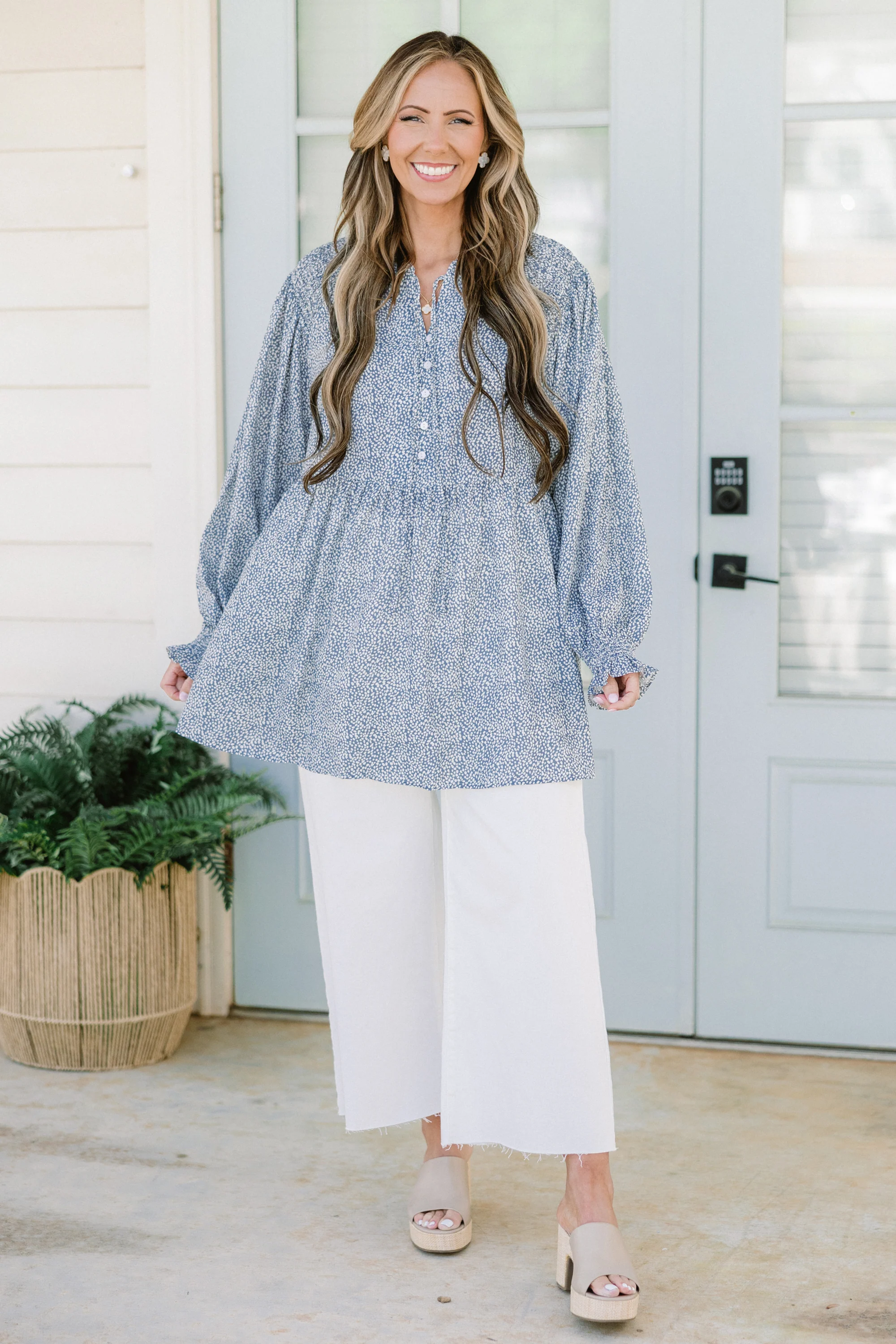 World Hear Me Roar Top, Blue - Giverhouse