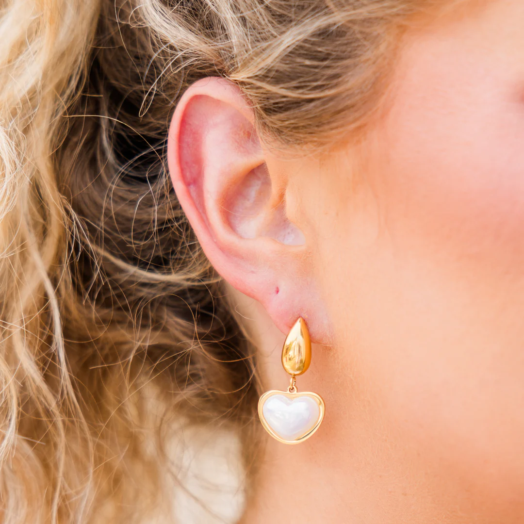 Lauren Kenzie: Uncharted Love Earrings, Pearl - Giverhouse