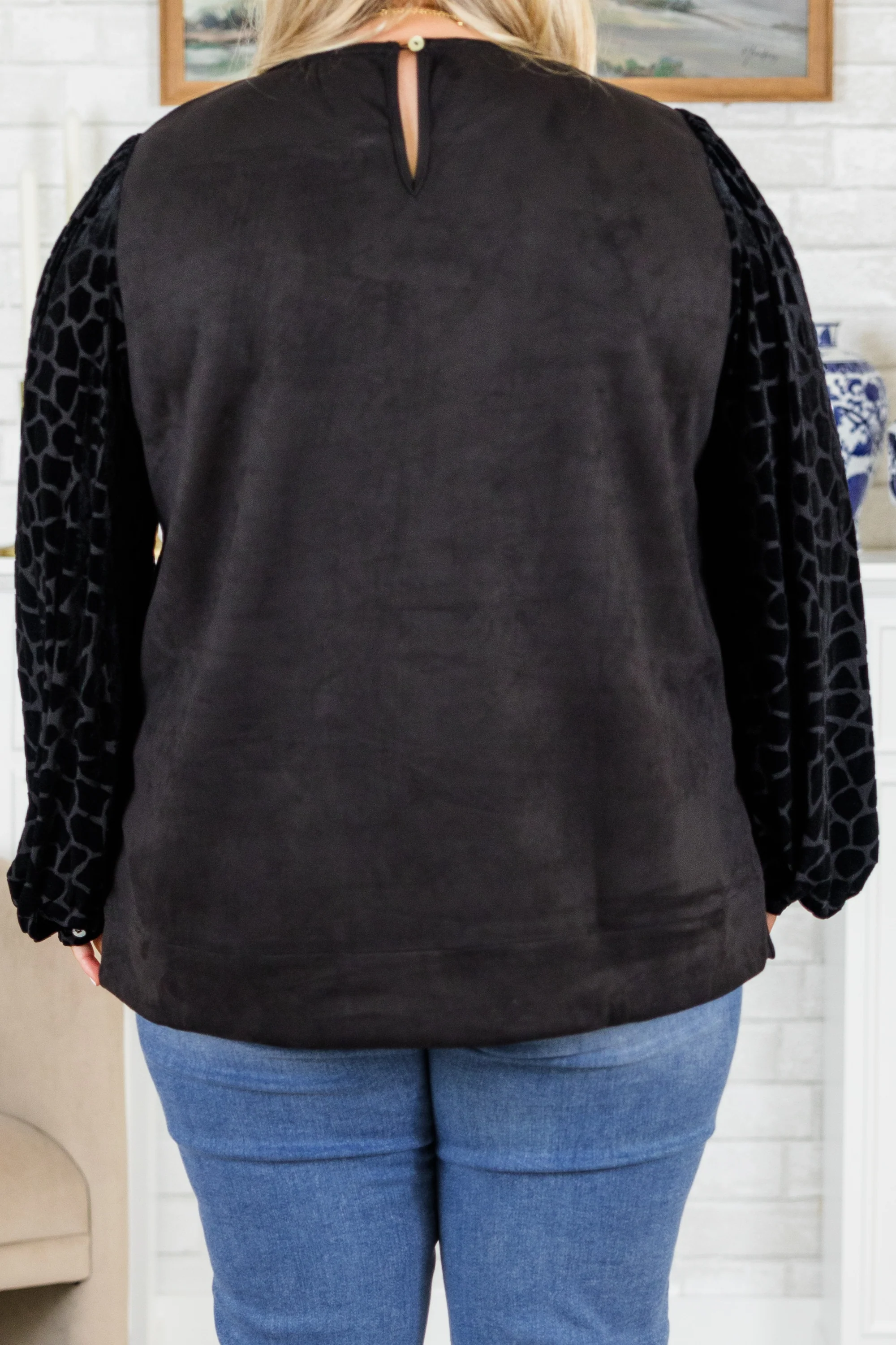 Timeless Elegance Top, Black - Giverhouse