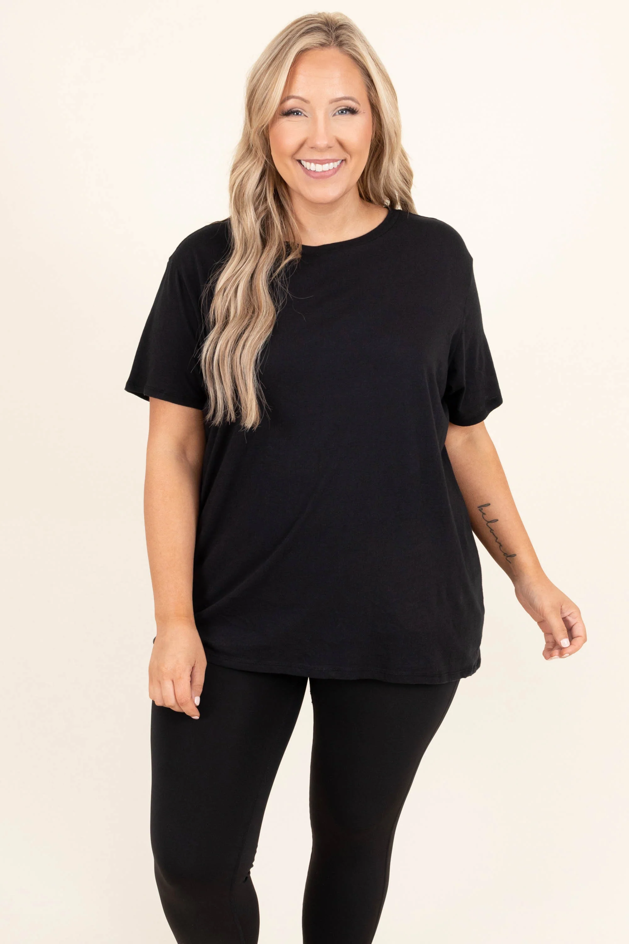 String Of Luck Tee, Black - Giverhouse