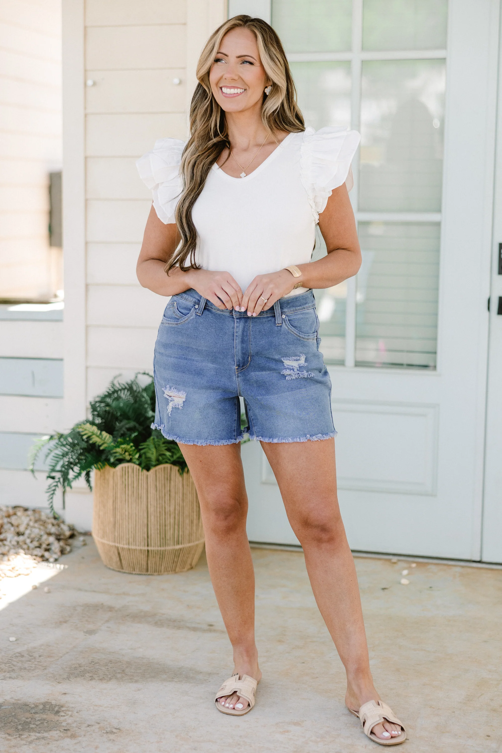 With A Little Luck Shorts, Medium Wash - Giverhouse