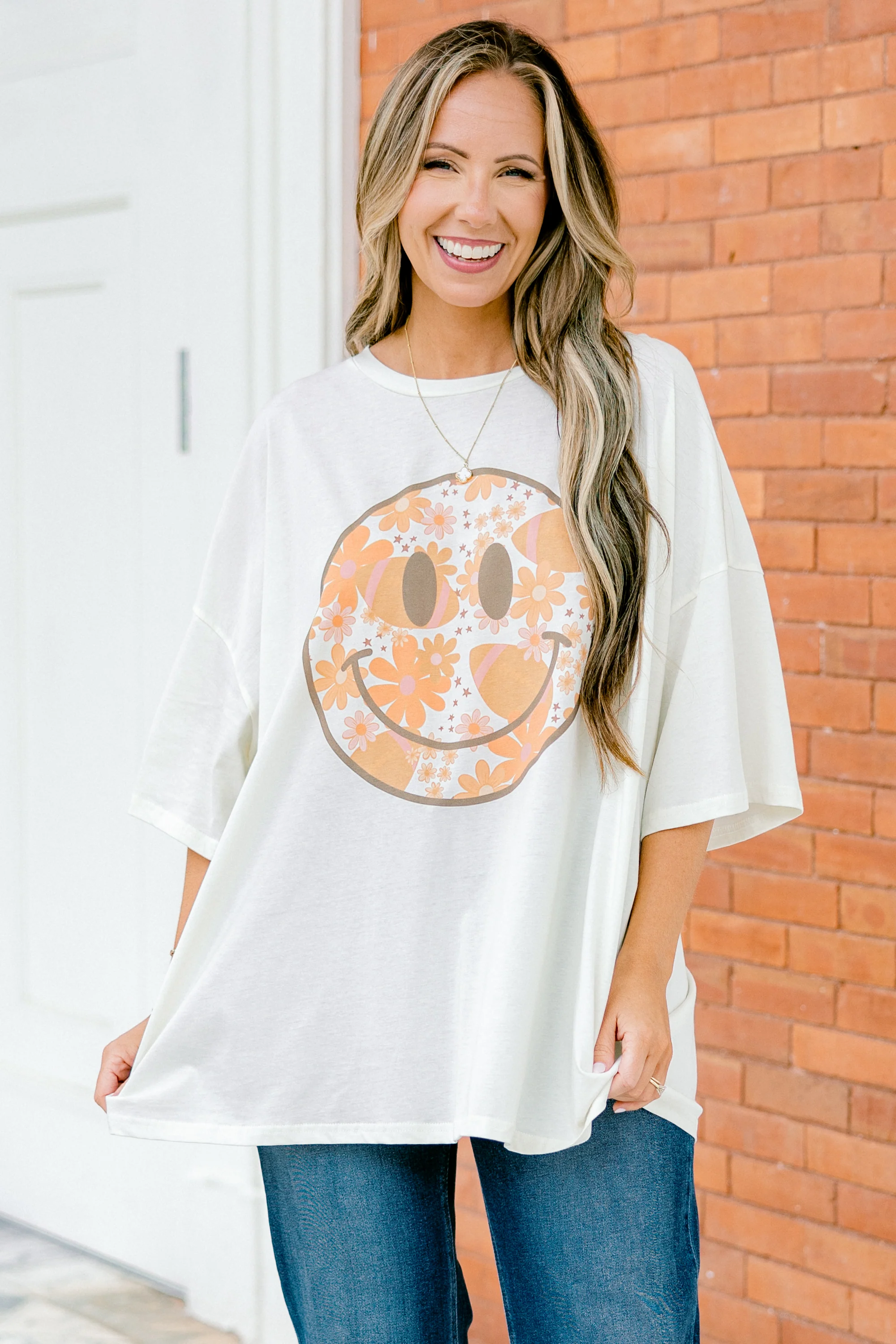 Gameday Smiles Boyfriend Tee, Ivory - Giverhouse