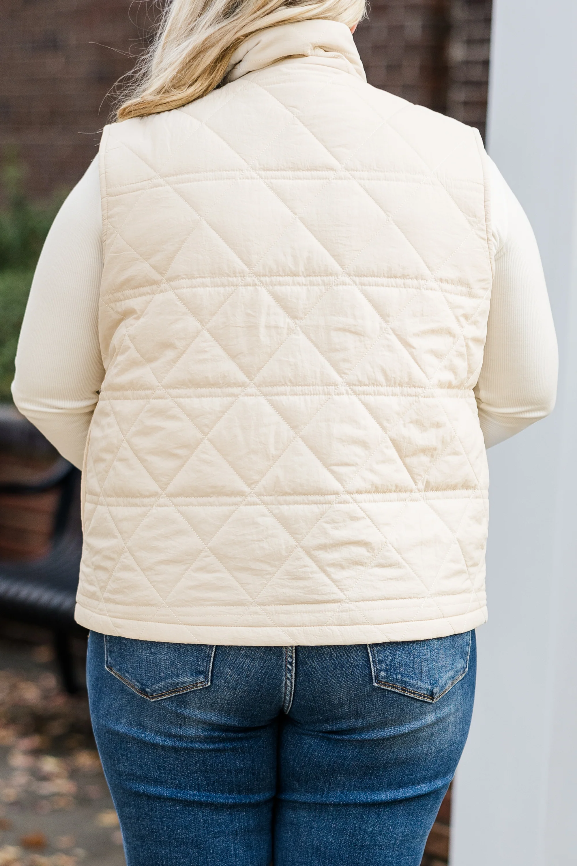 Comfort Cutie Vest, Cream - Giverhouse