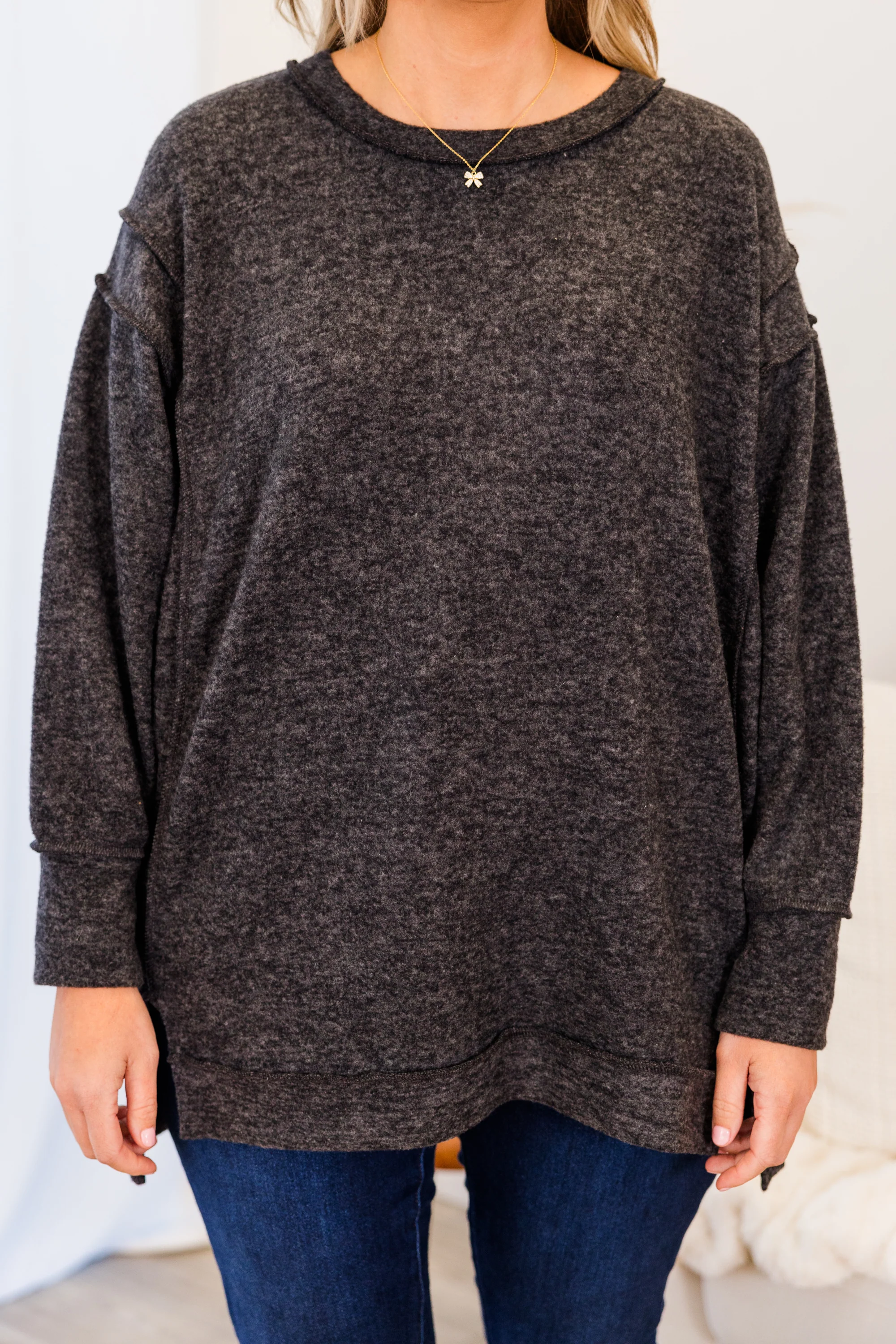 Say Hello Sweater, Black - Giverhouse