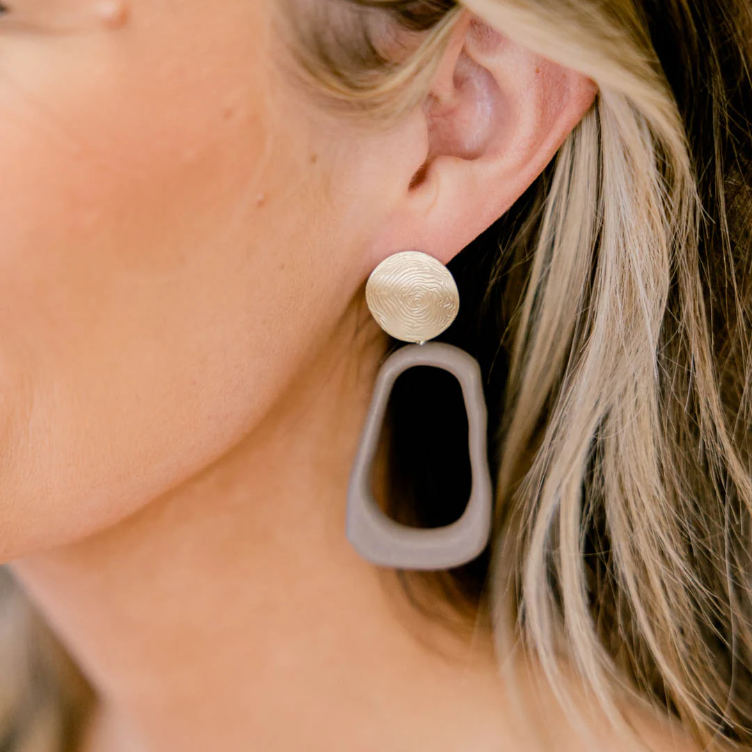 Midnight Marvel Earrings, Brown - Giverhouse