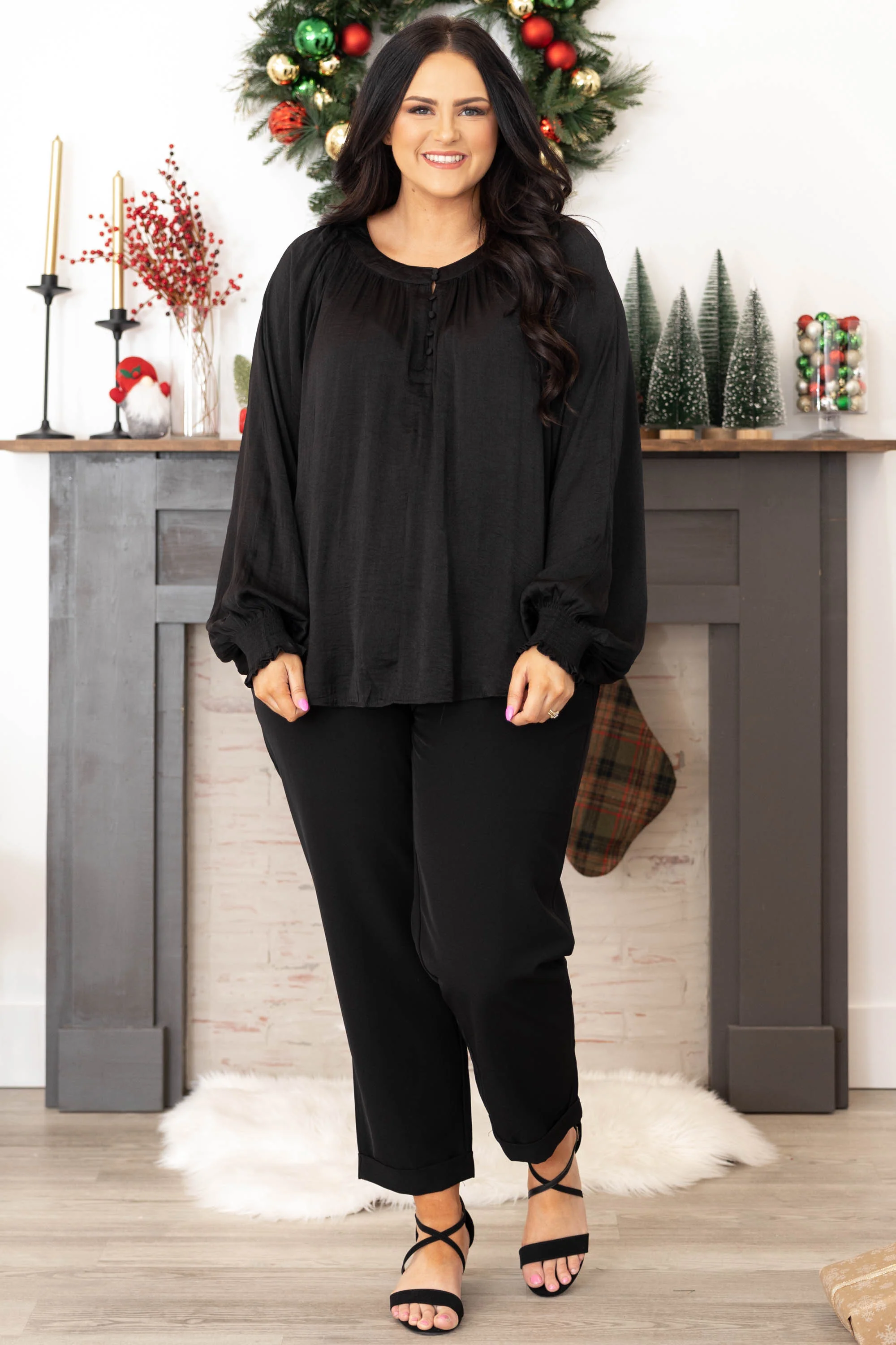 My Heart Awaits Top, Black - Giverhouse