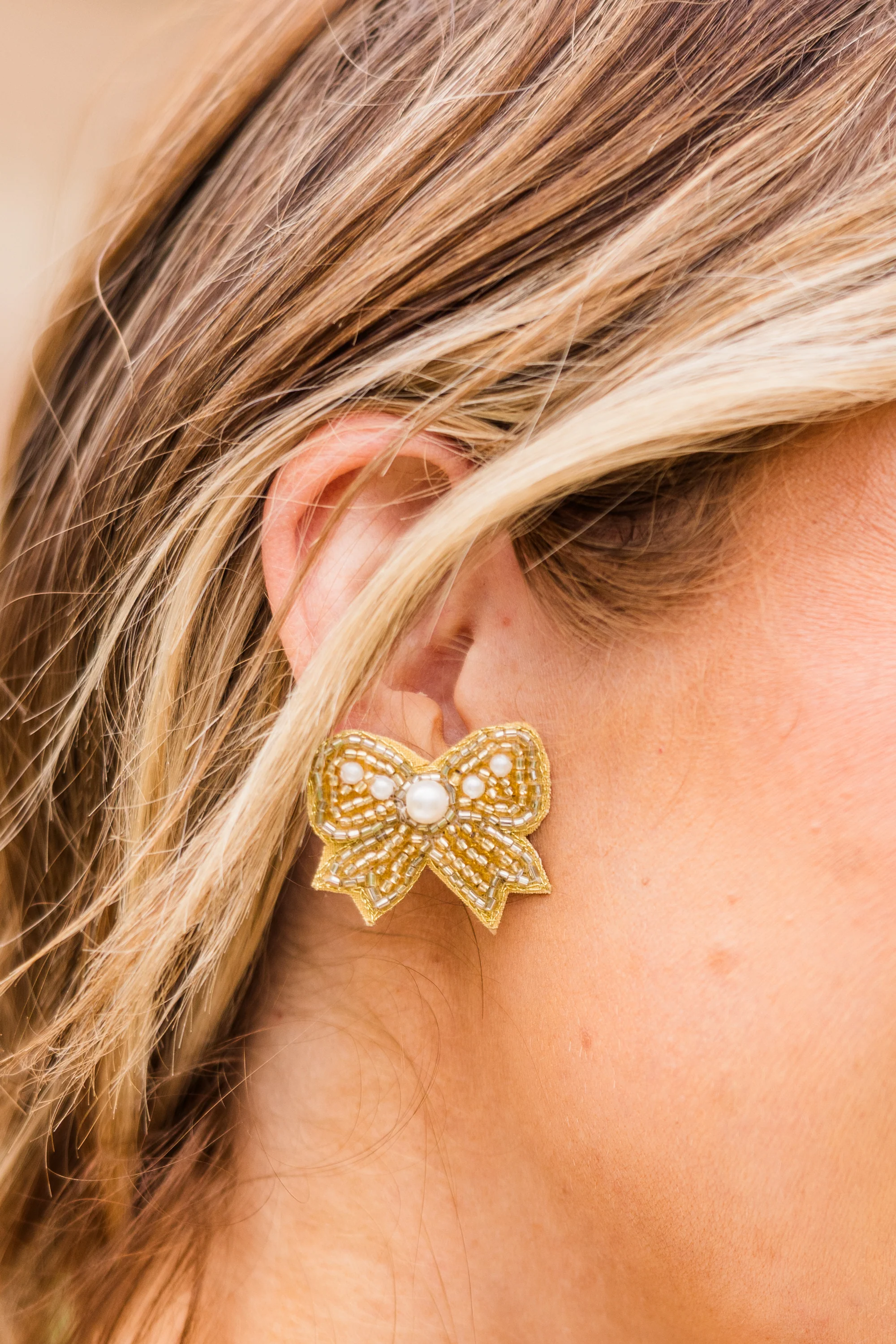 Bowdacious Pearl Earrings, Gold - Giverhouse