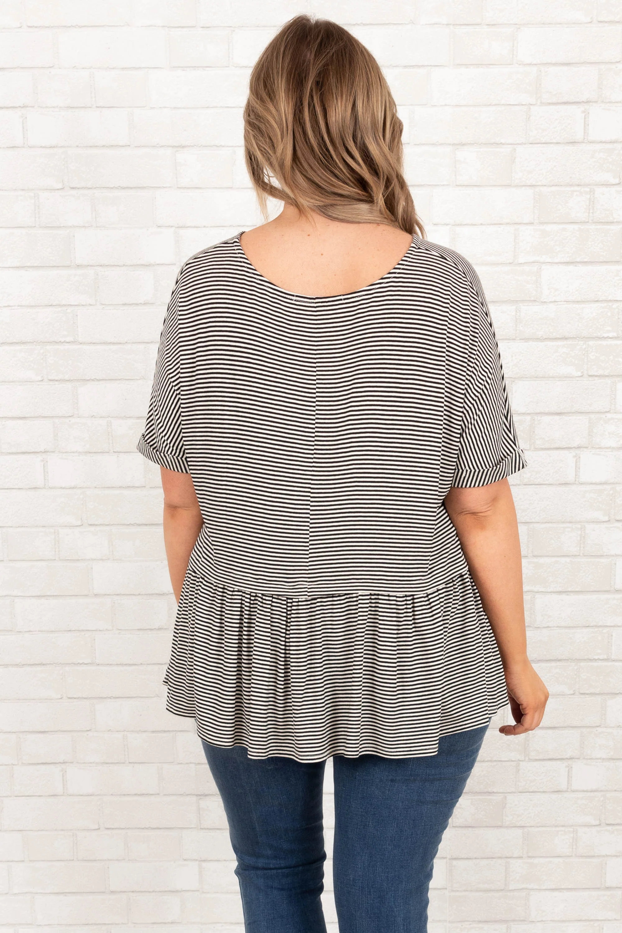 Wear And Tear Top, Black-White - Giverhouse