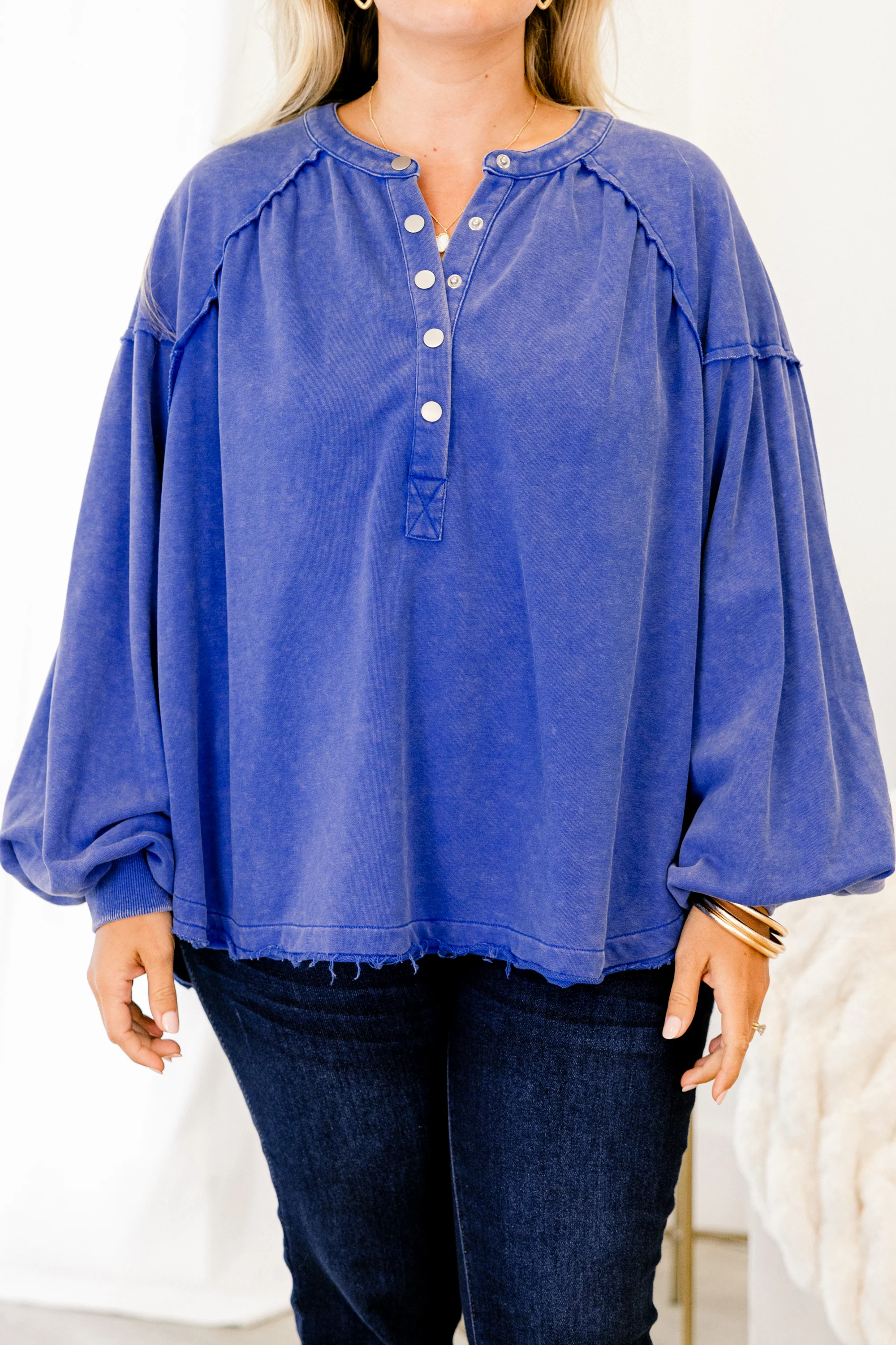 Crimson Sunset Pullover, Blue - Giverhouse