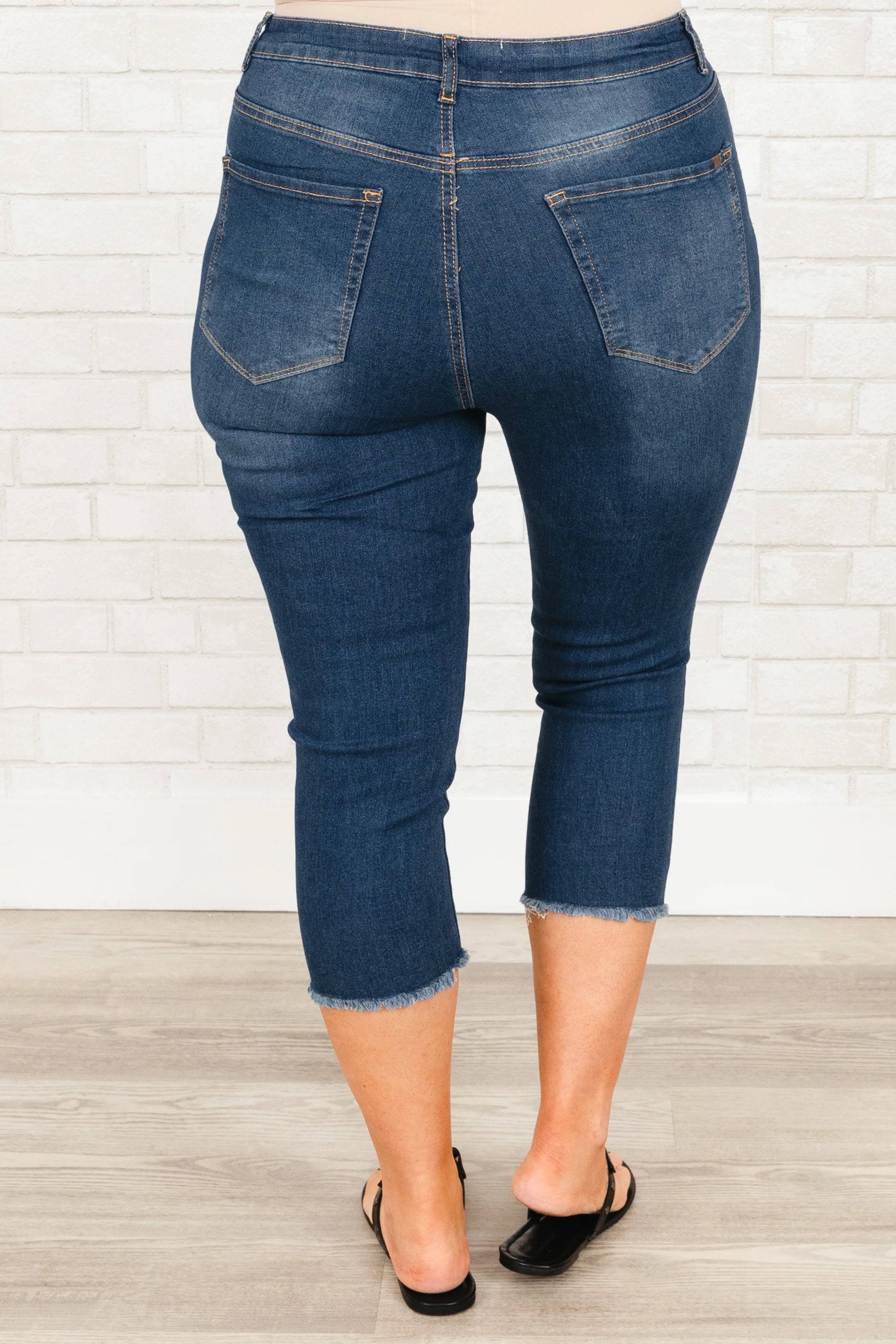 Got Me Walking Capris, Medium - Giverhouse