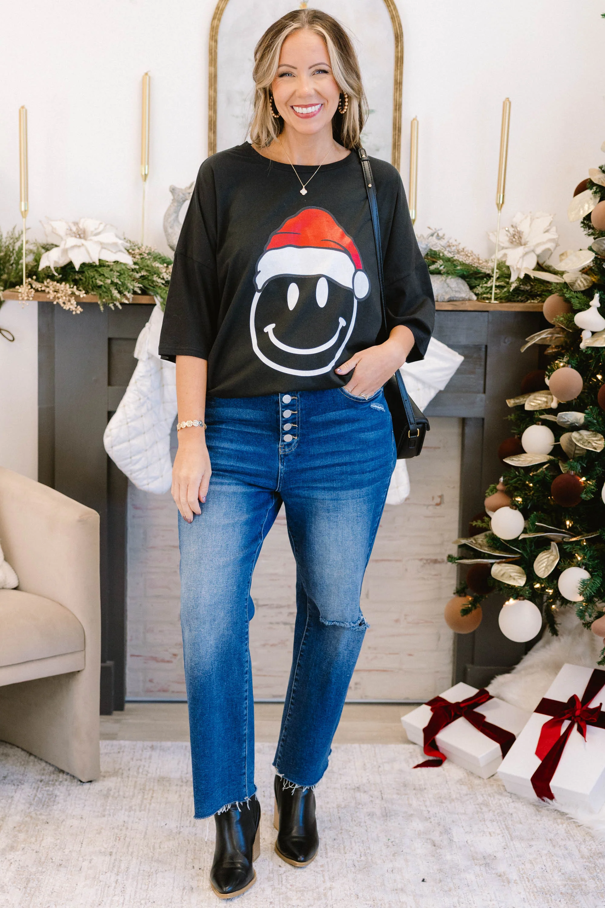 Remember To Smile Santa Boyfriend Tee, Black - Giverhouse