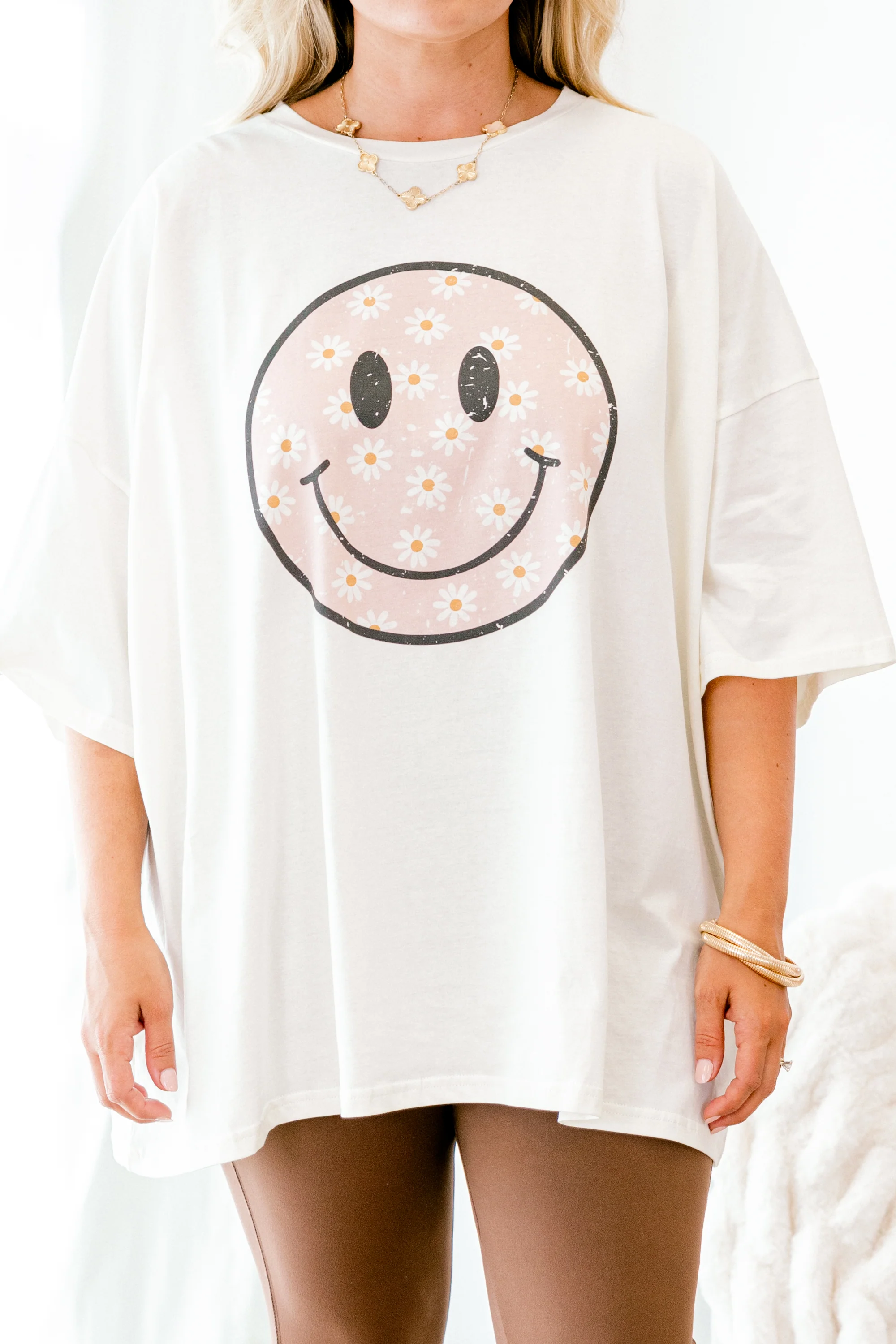 Fresh As A Daisy Boyfriend Tee, Ivory - Giverhouse