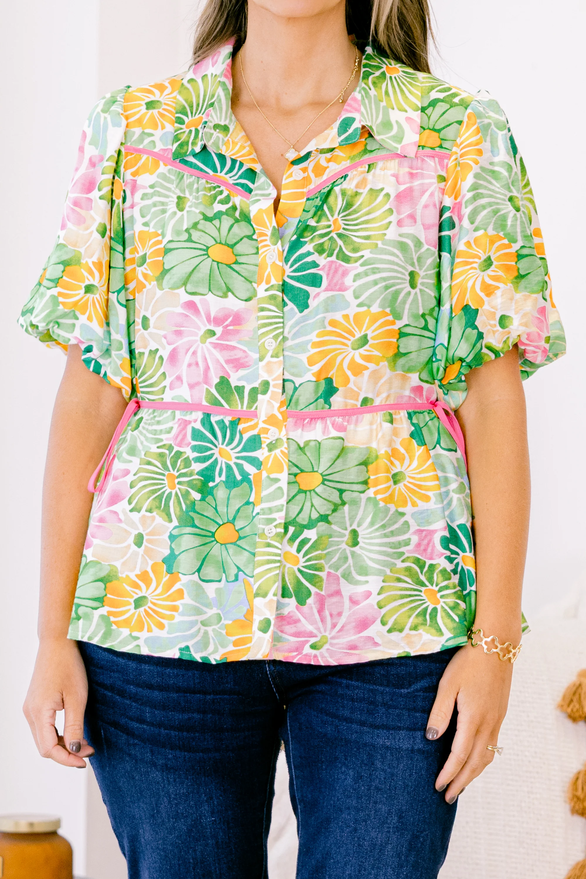 Counting Blossoms Top, Green Floral - Giverhouse