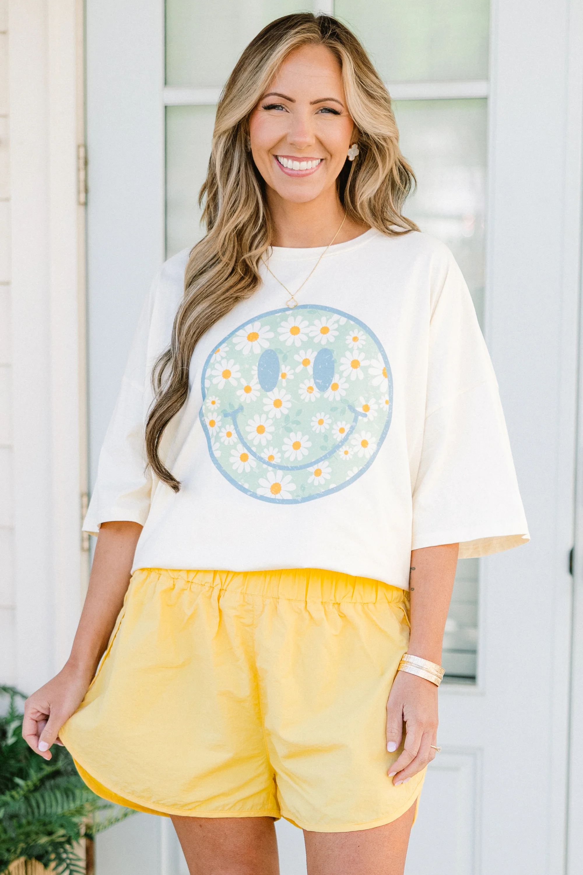 Run The World Shorts, Dusty Banana - Giverhouse