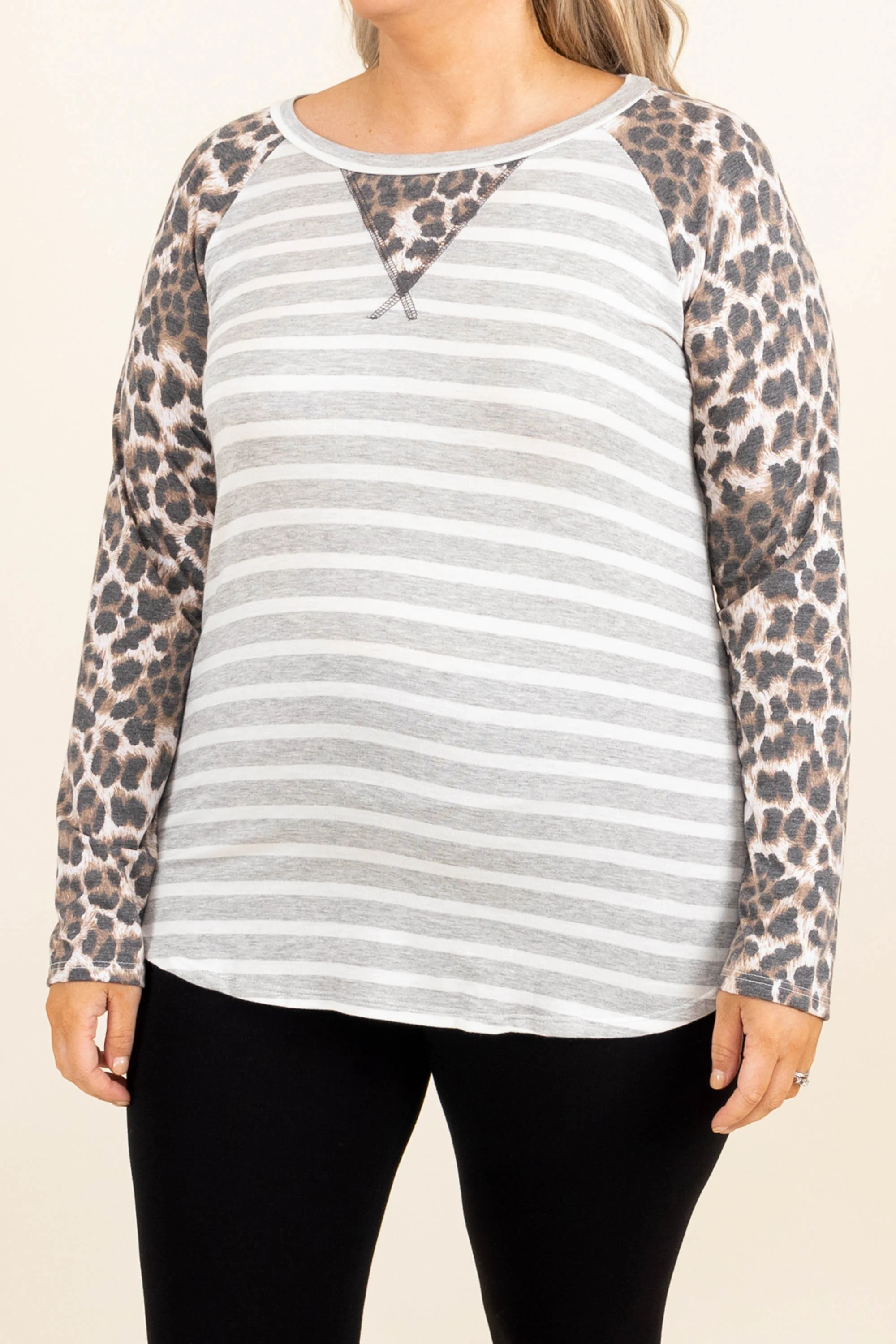 Wanted By All Top, White - Giverhouse