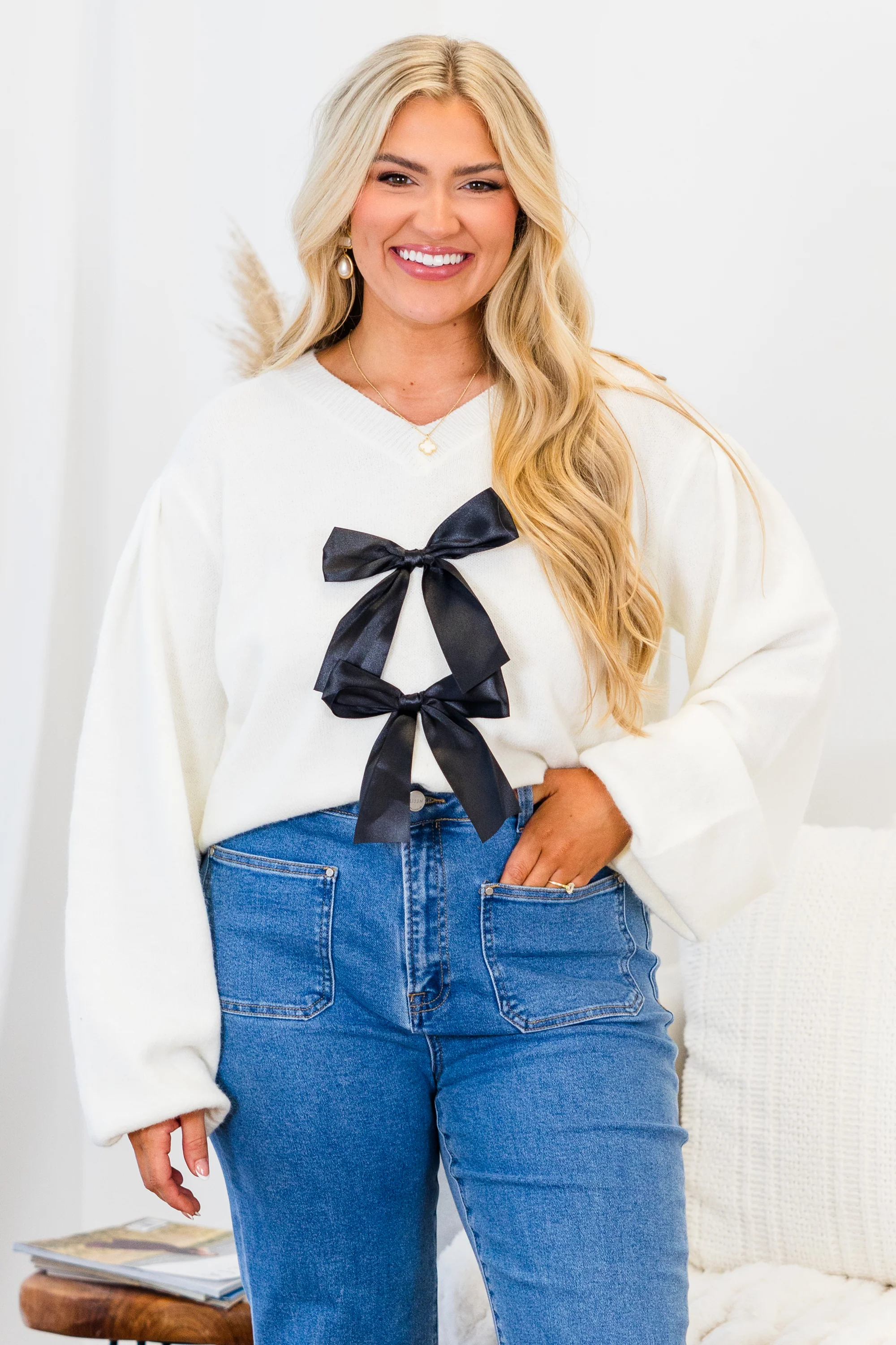 Straight To My Heart Sweater, White - Giverhouse