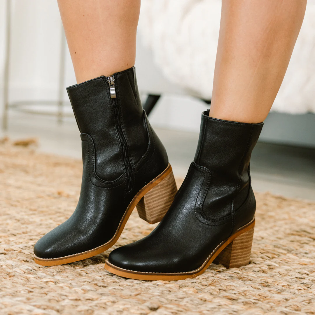 How Can It Be Booties, Black - Giverhouse