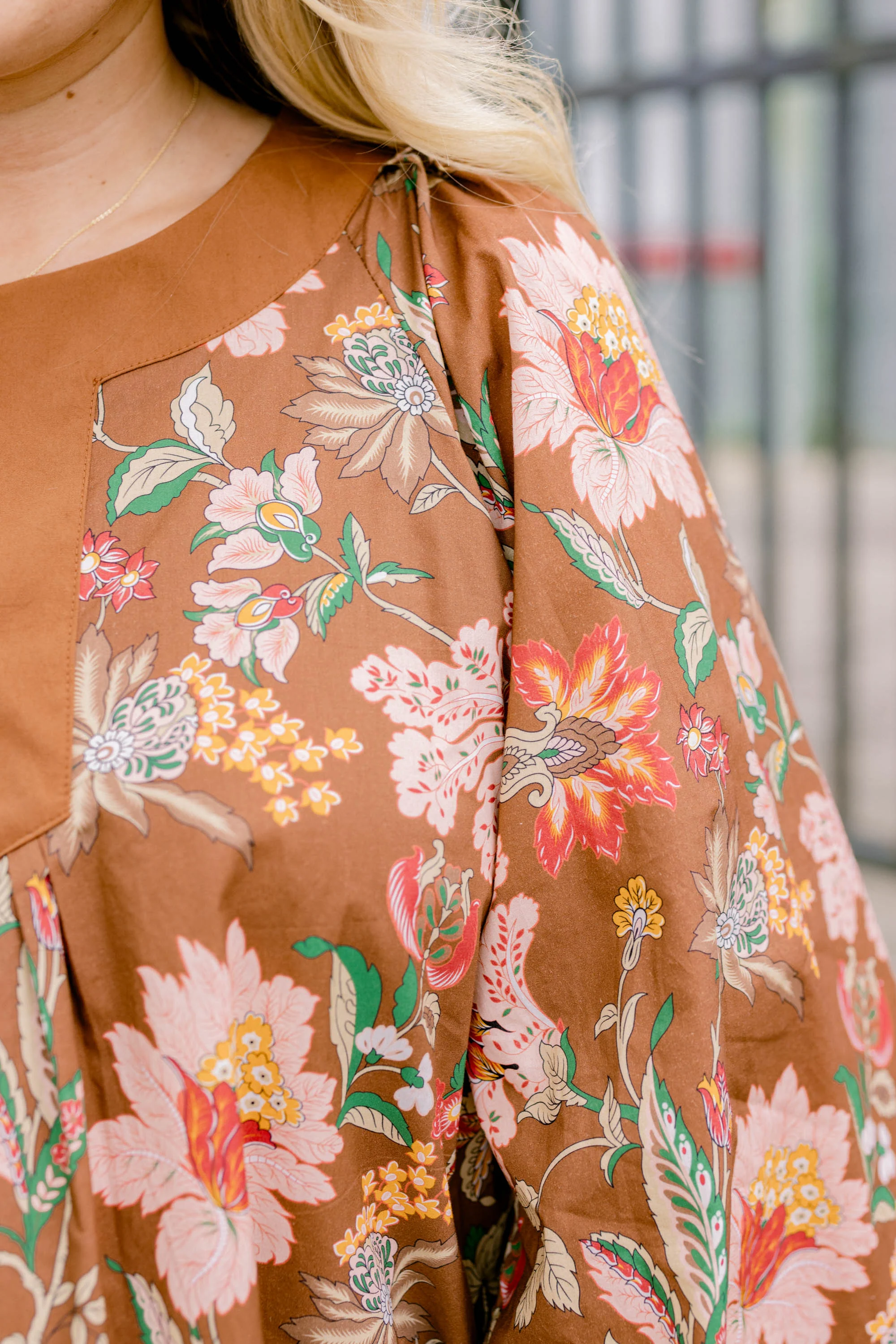 Free Like The Wind Top, Brown Floral - Giverhouse