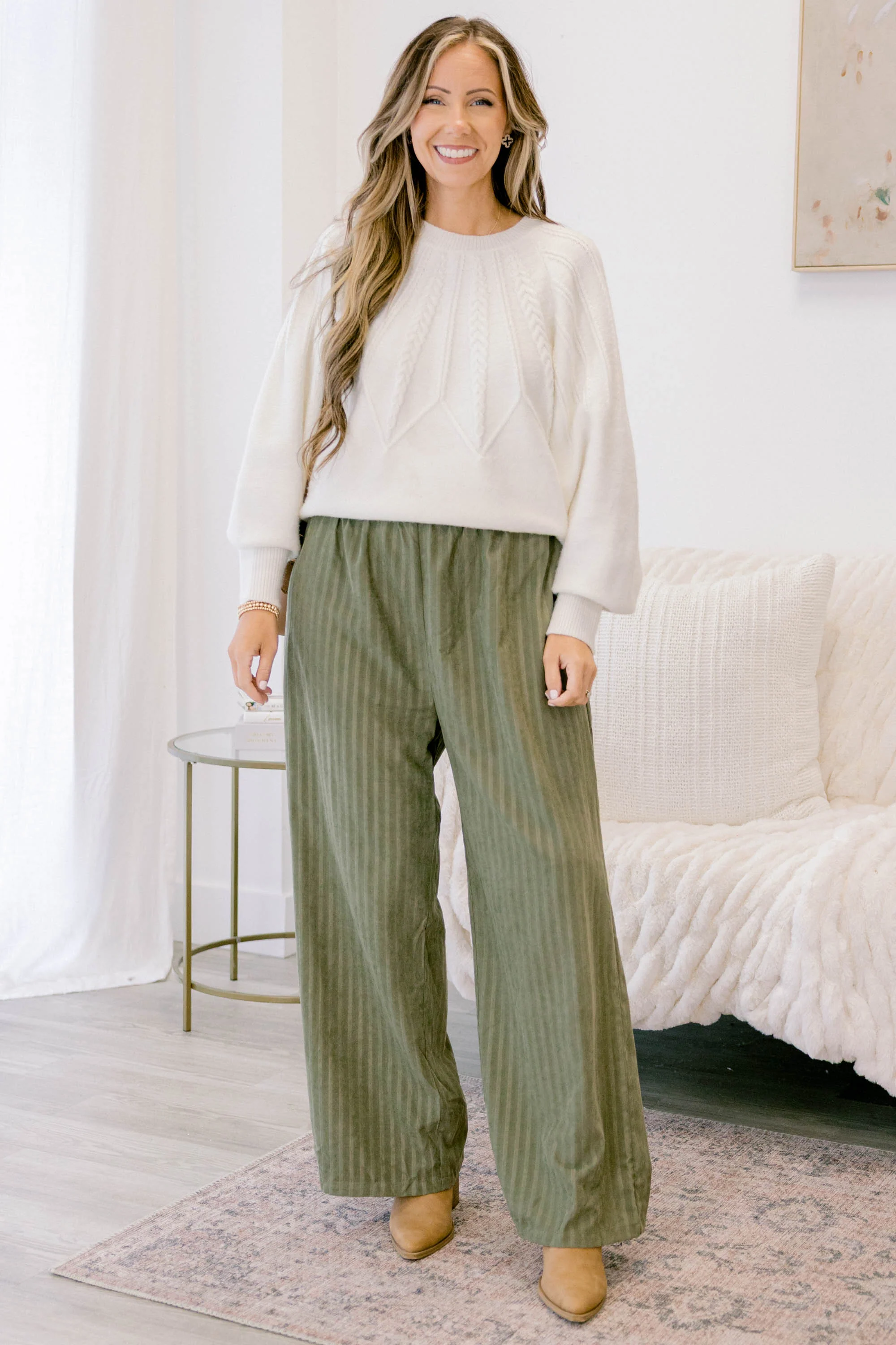 All About Confidence Pants, Olive - Giverhouse