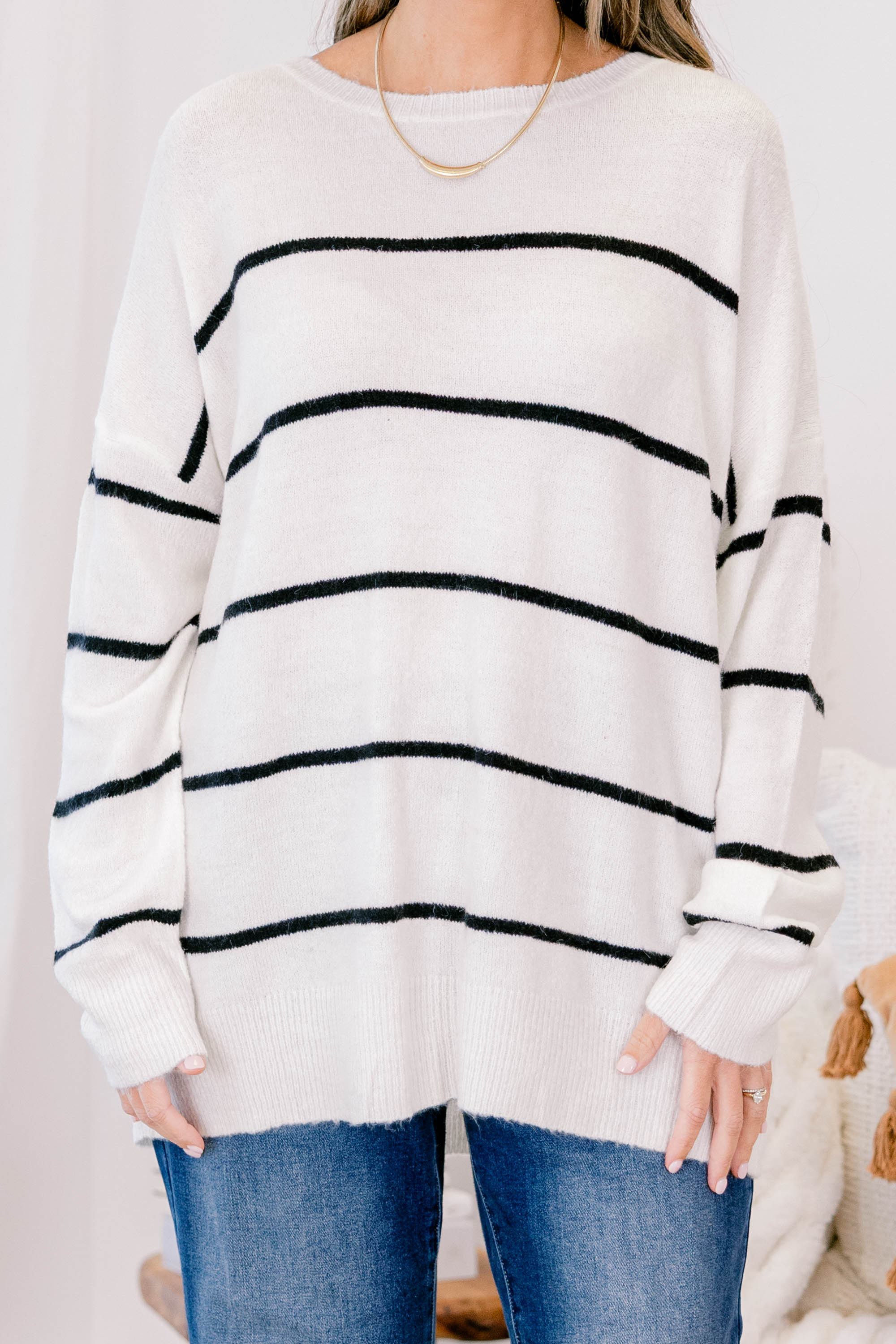 Slumber Party Sweater, Ivory-Black - Giverhouse