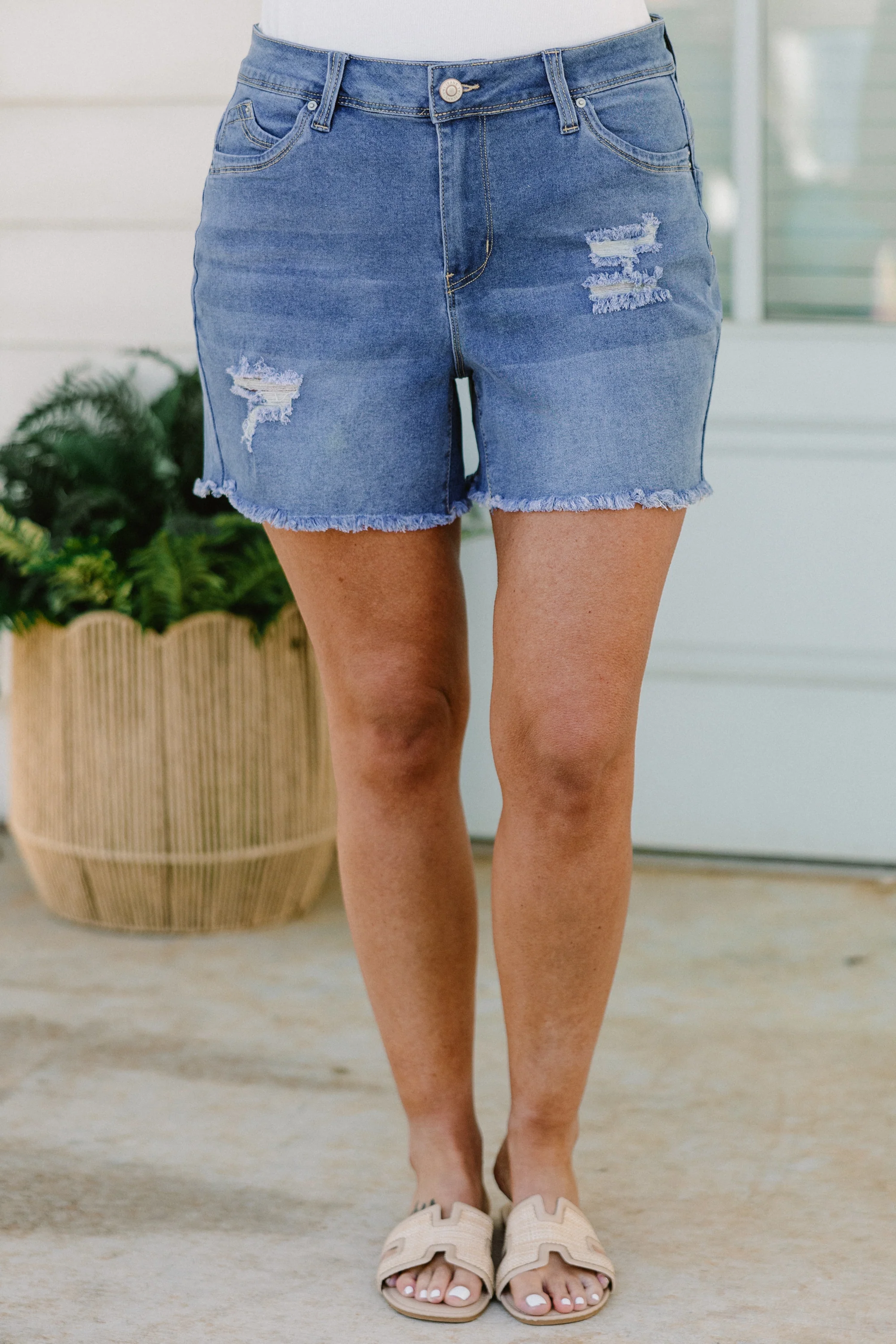 With A Little Luck Shorts, Medium Wash - Giverhouse