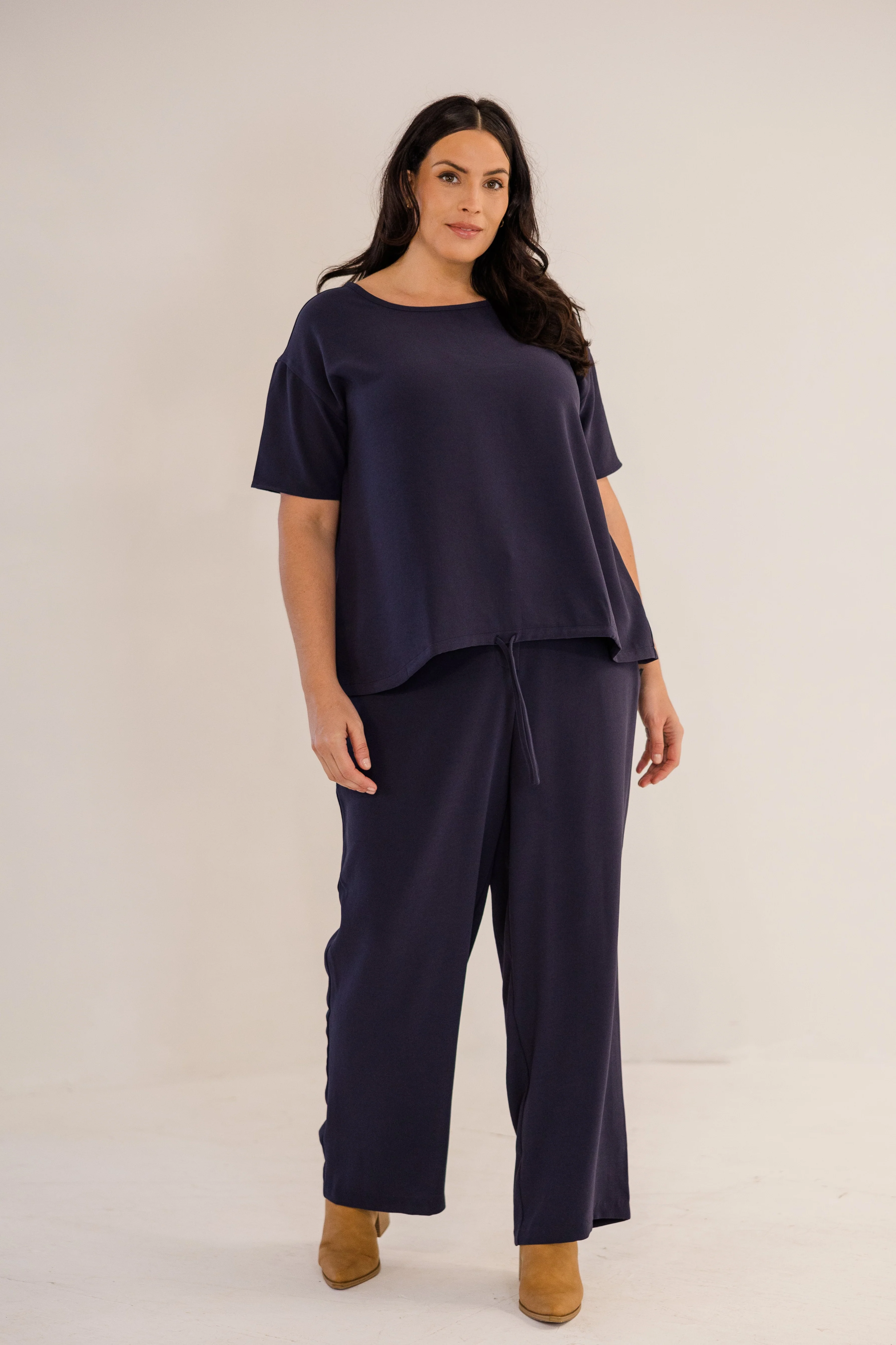 Ricker Tie Hem Top, Ink Navy - Giverhouse