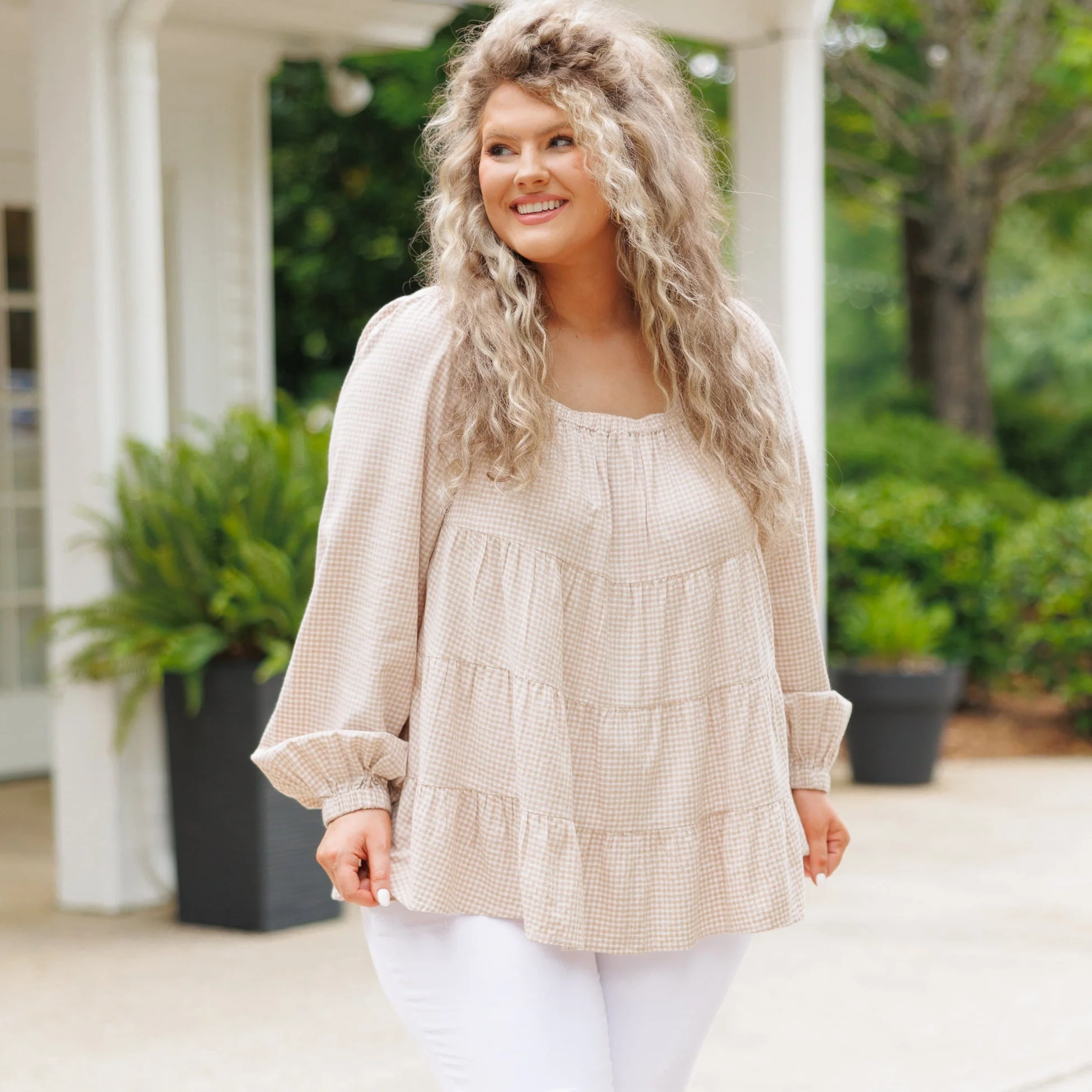 Shape Of Us Top, Taupe - Giverhouse