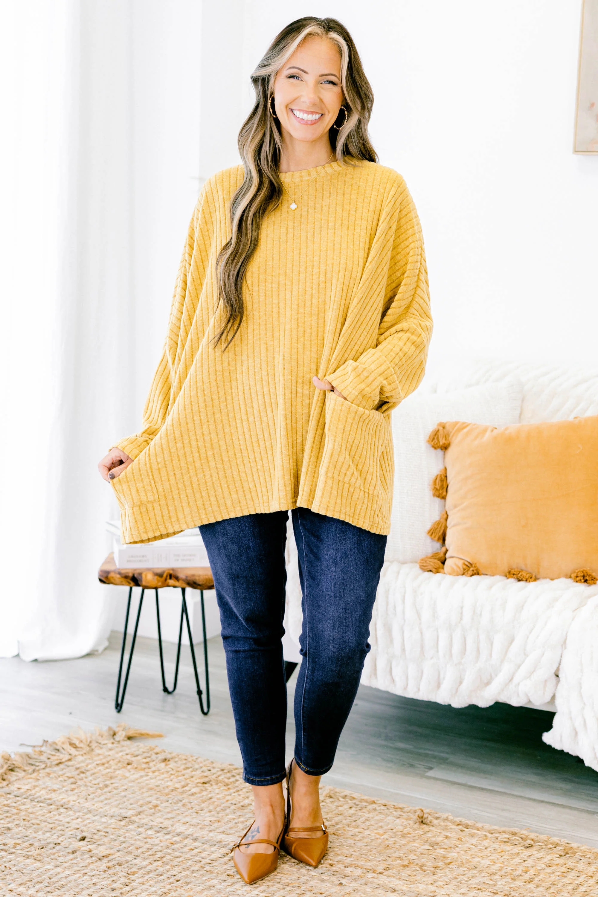 Following The Sun Top, Honey - Giverhouse