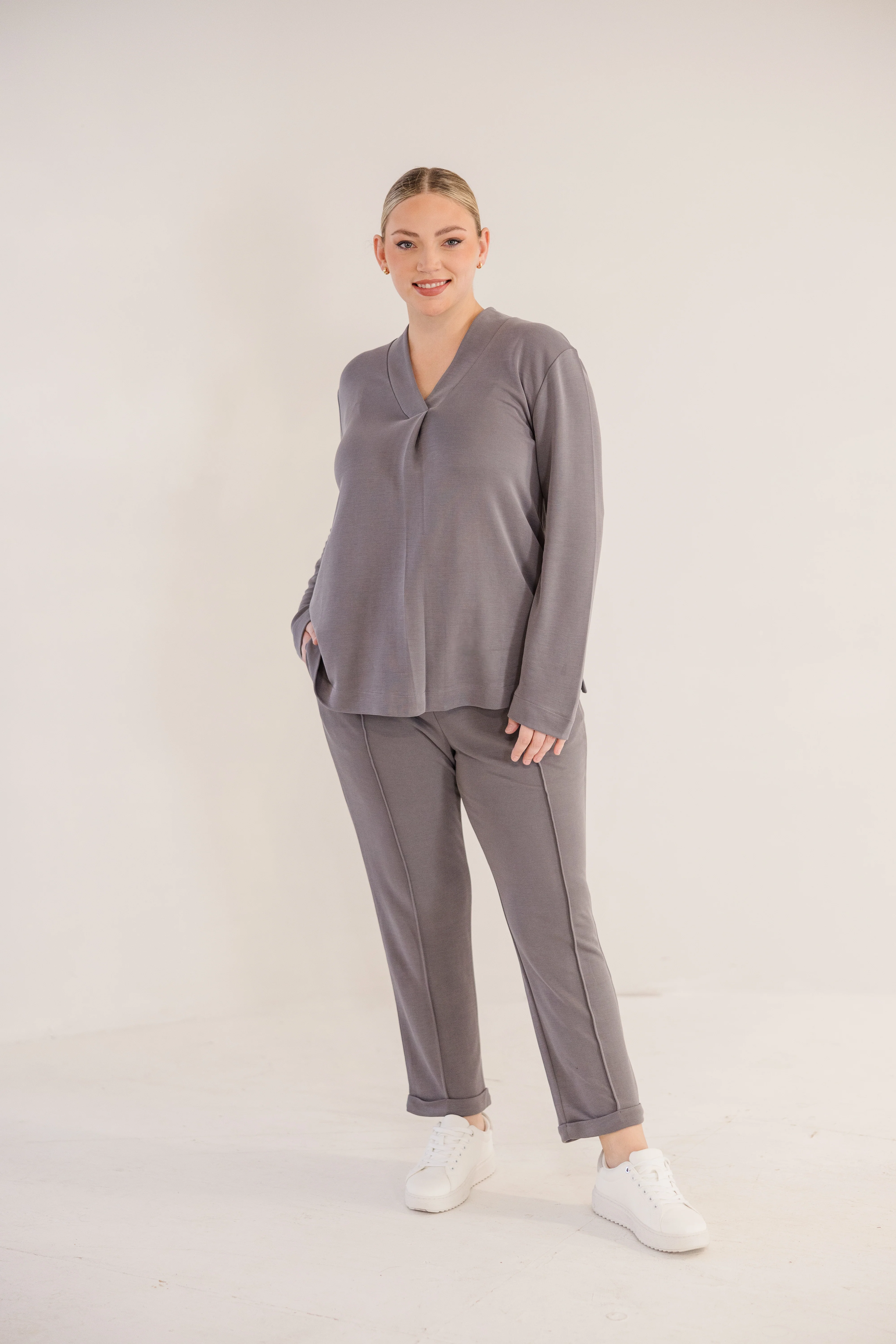 Chloe Pintuck Taper Pant, Castle Rock - Giverhouse