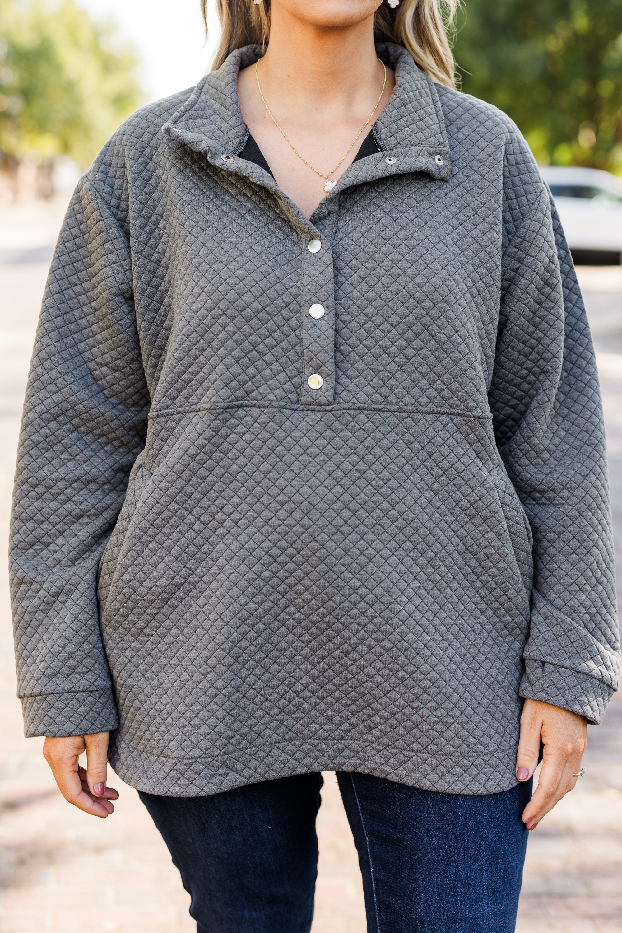 Snuggle Me Up Pullover, Charcoal Gray - Giverhouse