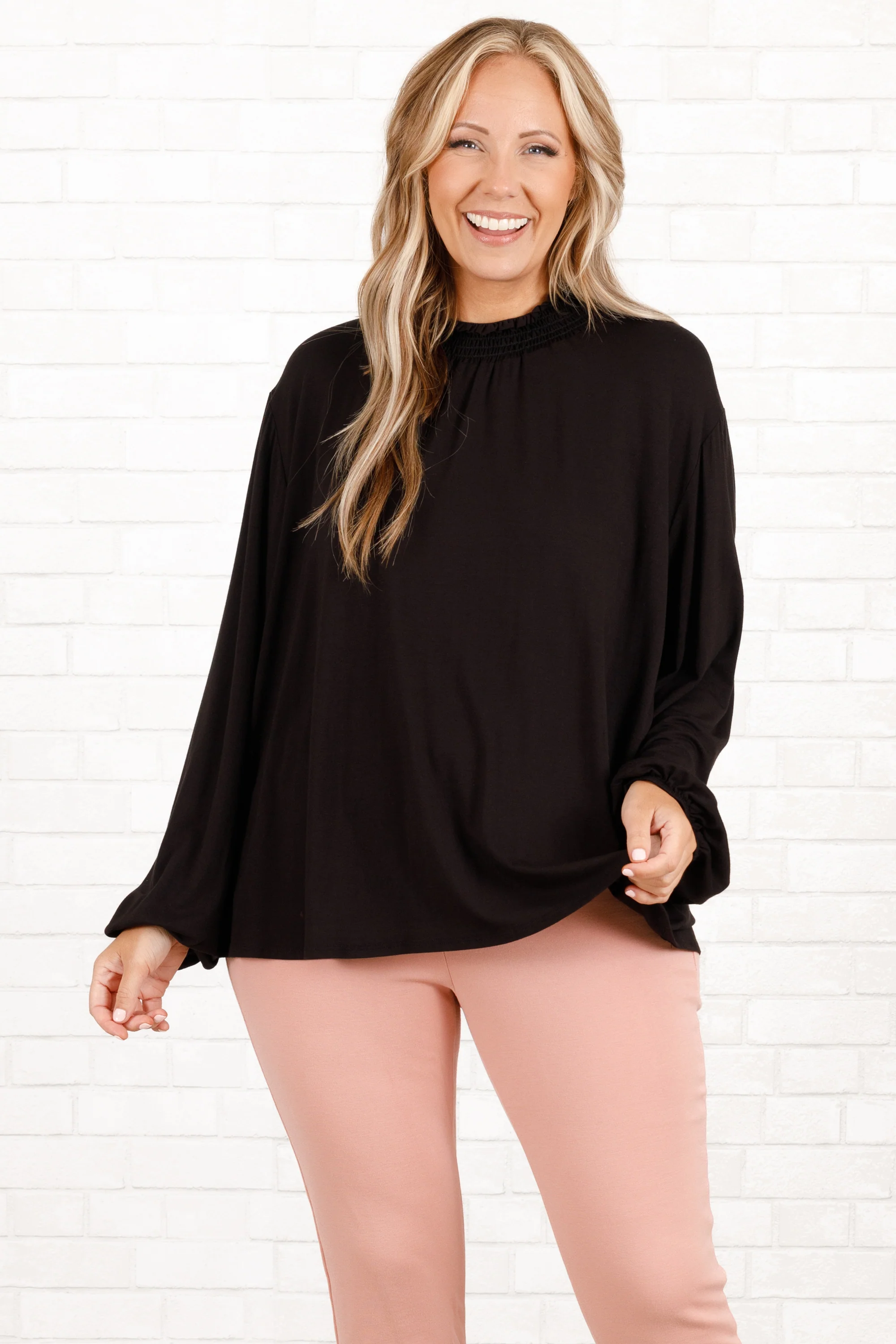 She Don't Like The Lights Top, Black - Giverhouse