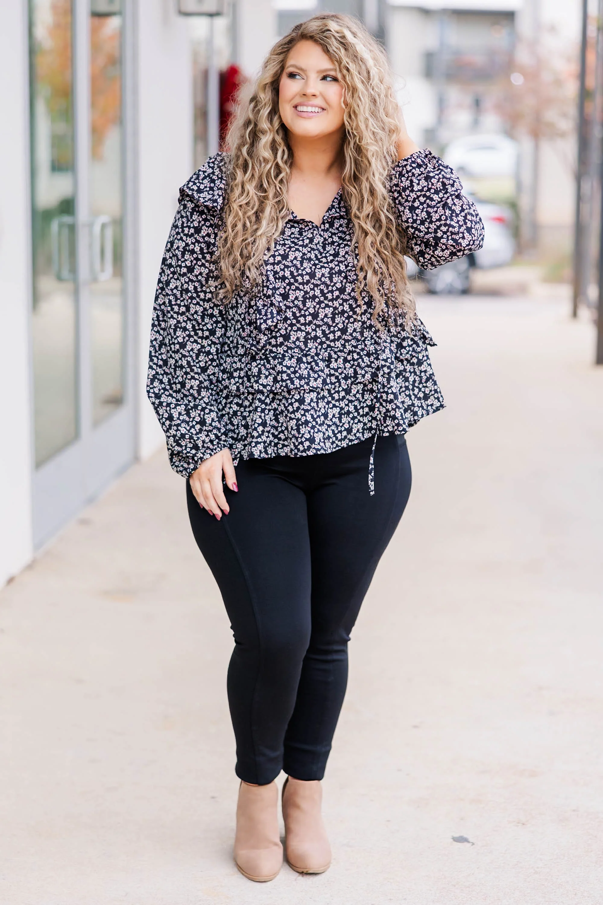 Welcome To My Place Top, Black - Giverhouse