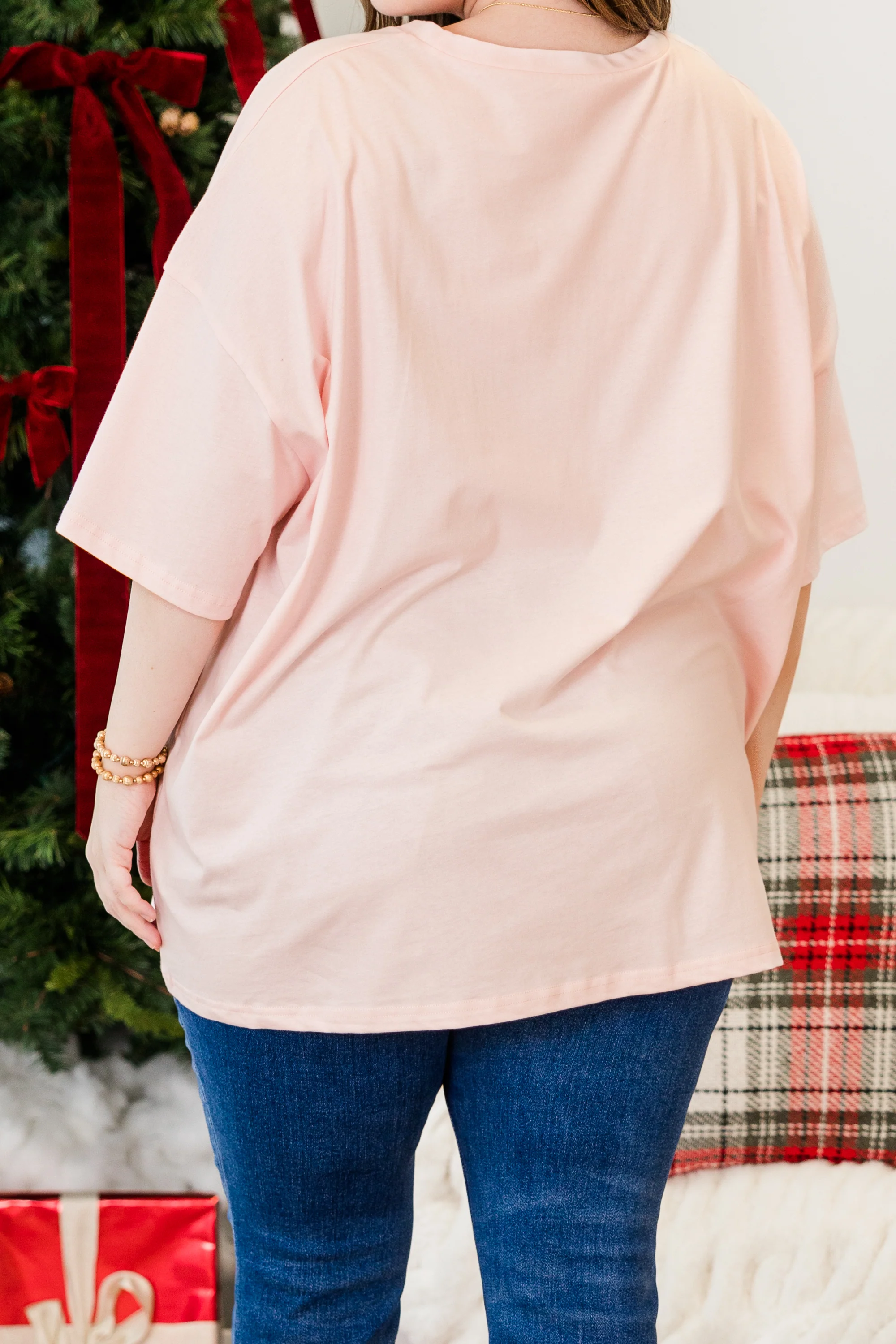 Gingerbread Smiley Boyfriend Tee, Cream Pink - Giverhouse