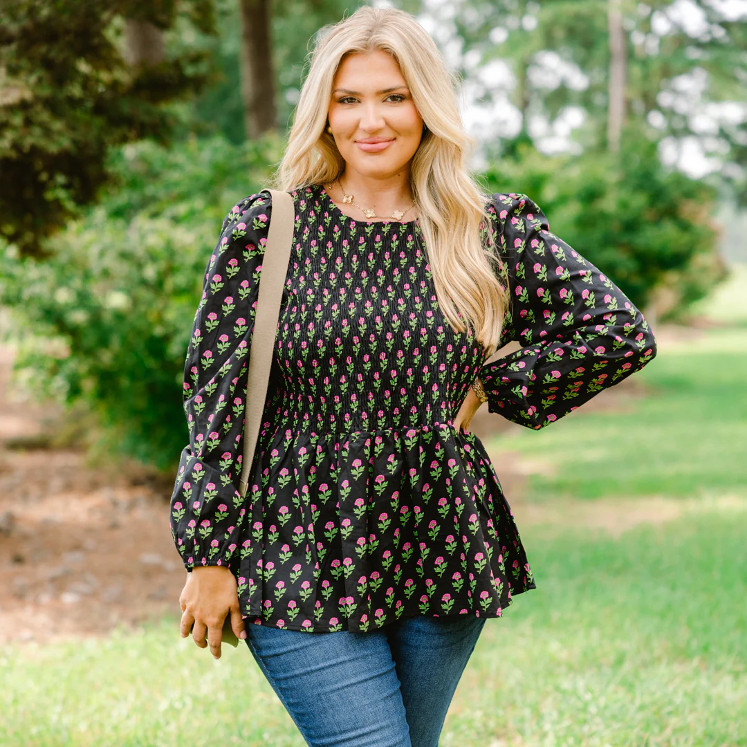 Wallflower Kisses Top, Black-Pink - Giverhouse