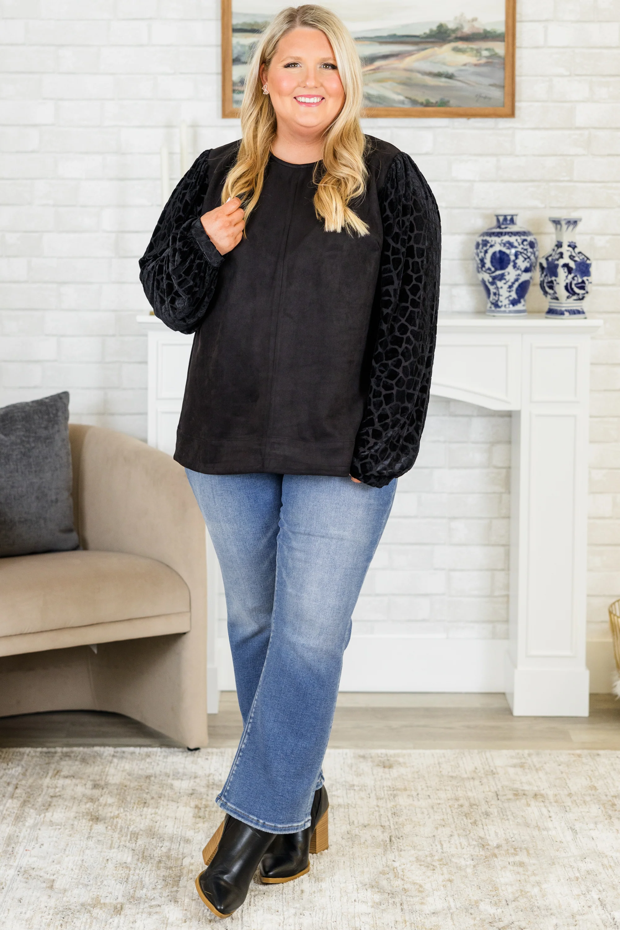 Timeless Elegance Top, Black - Giverhouse