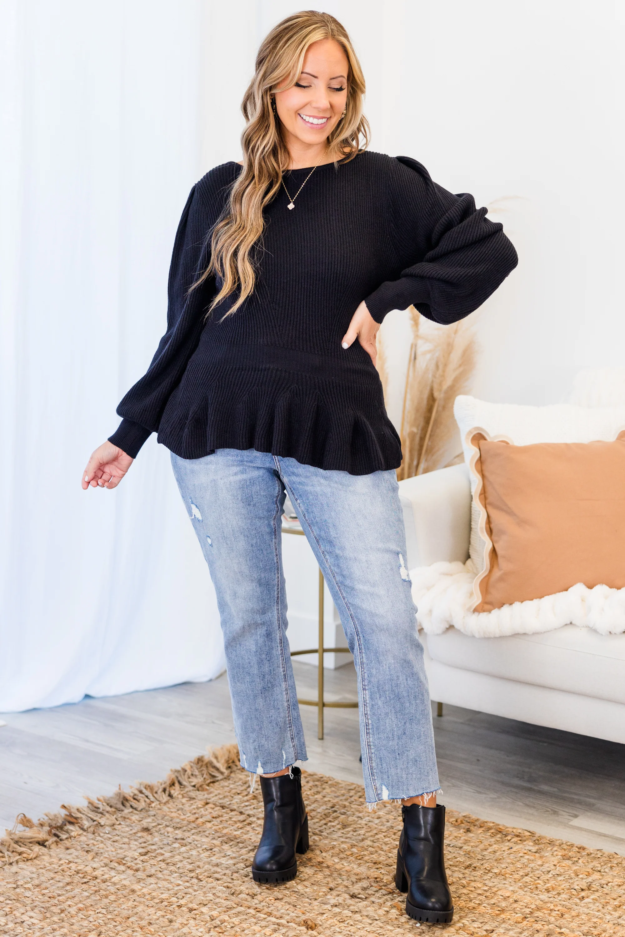 Final Notice Sweater, Black - Giverhouse