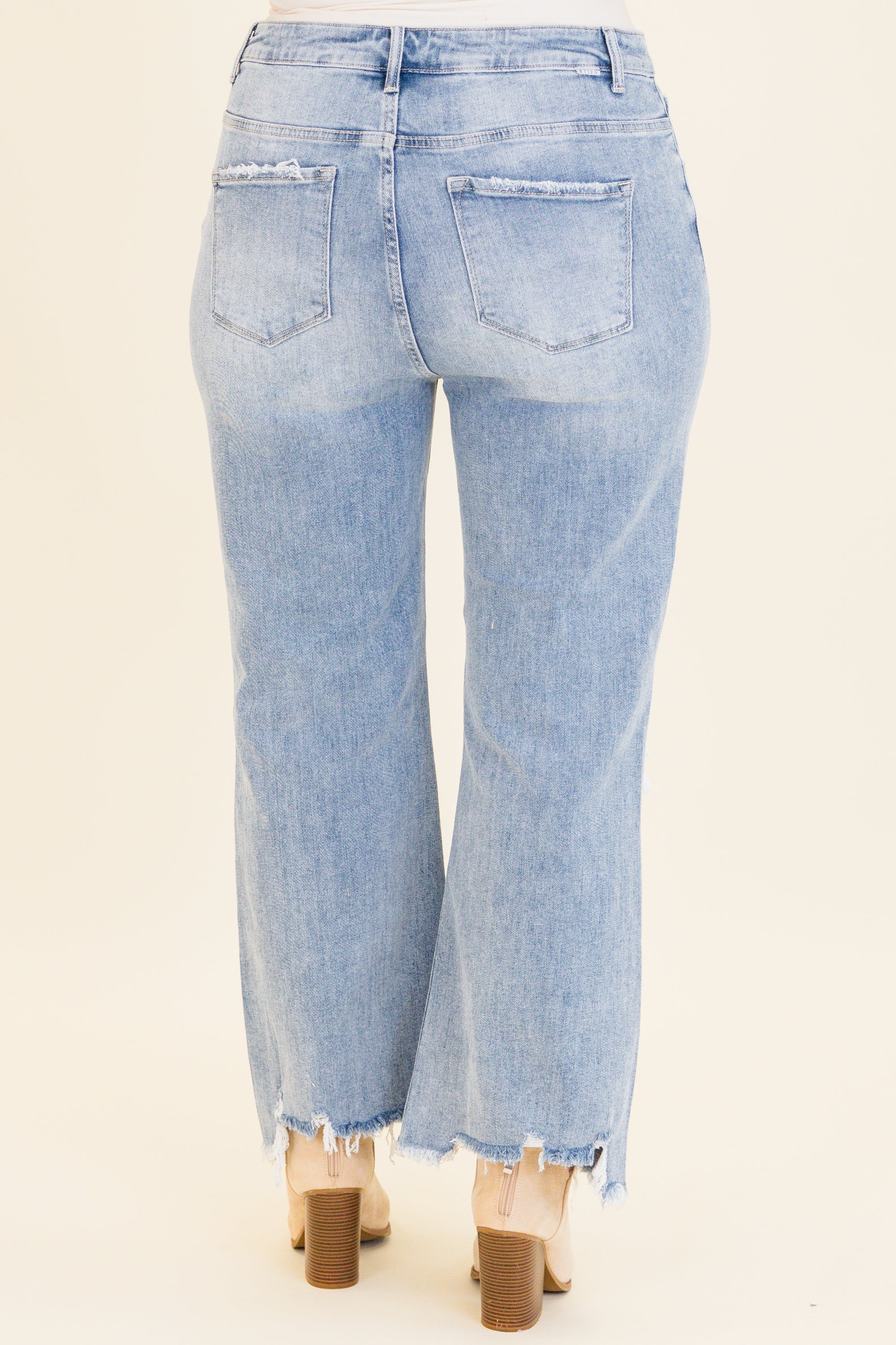 No Secrets Jeans, Light Wash - Giverhouse