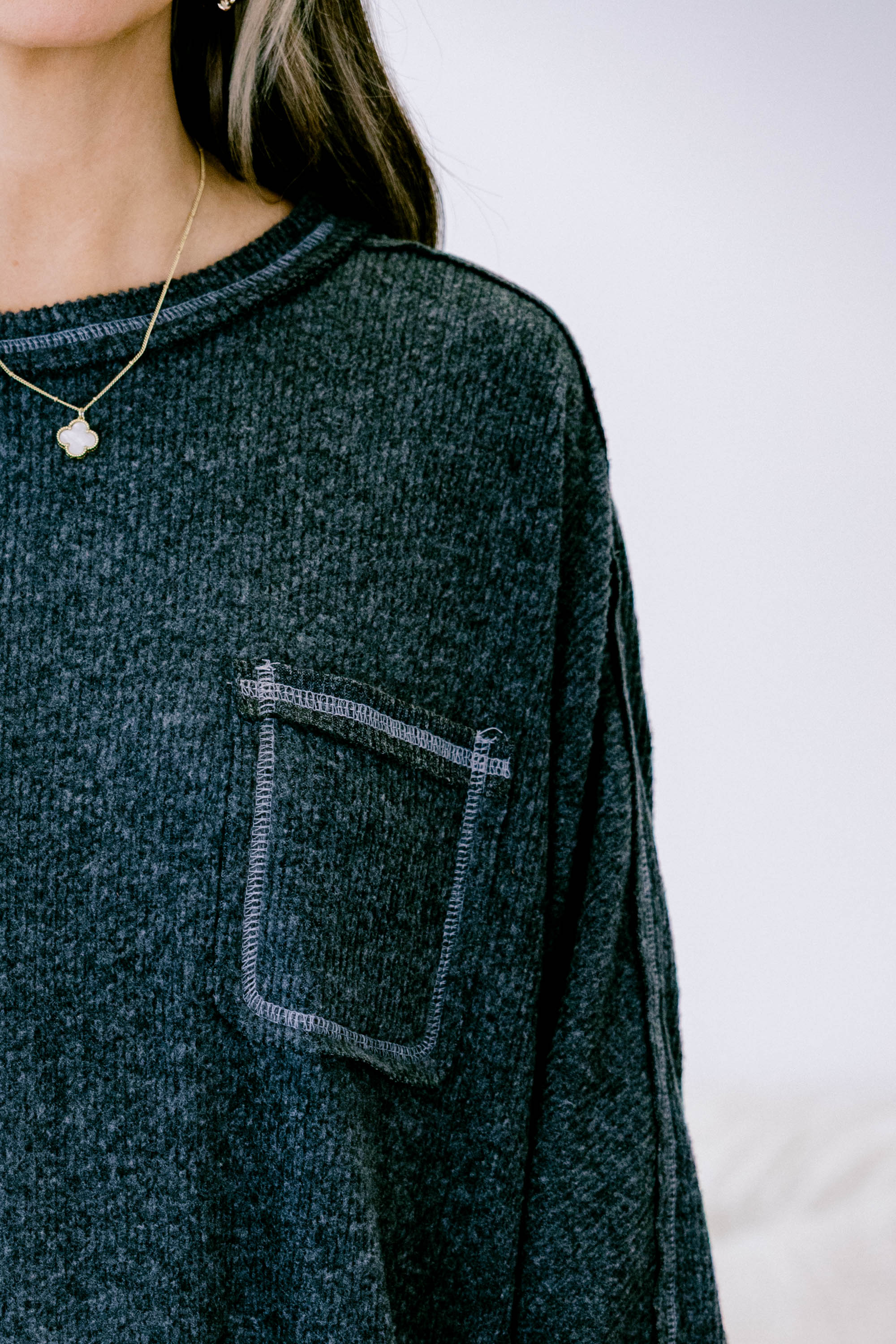 Just Move Along Top, Black - Giverhouse