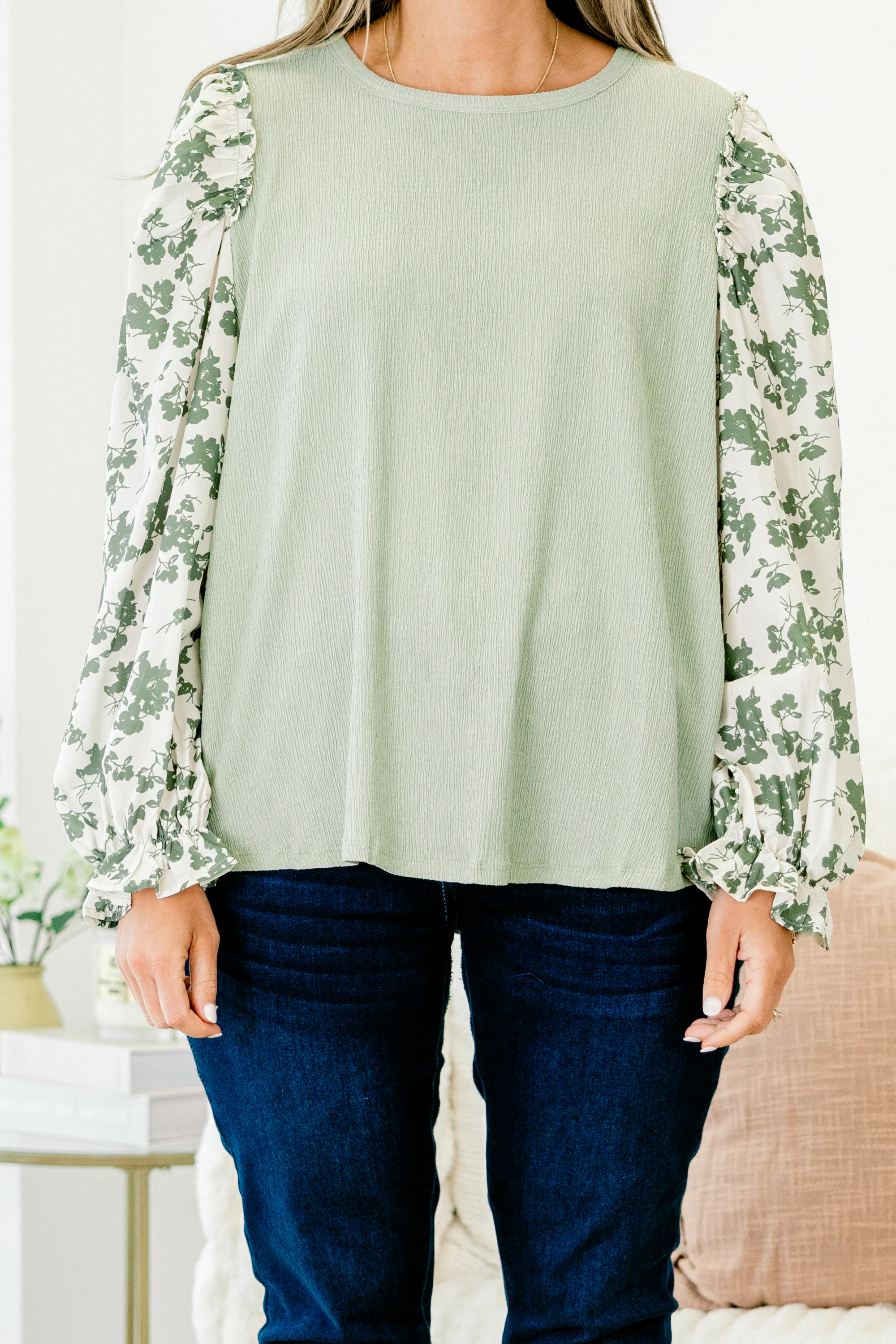 See The Sights Top, Sage - Giverhouse