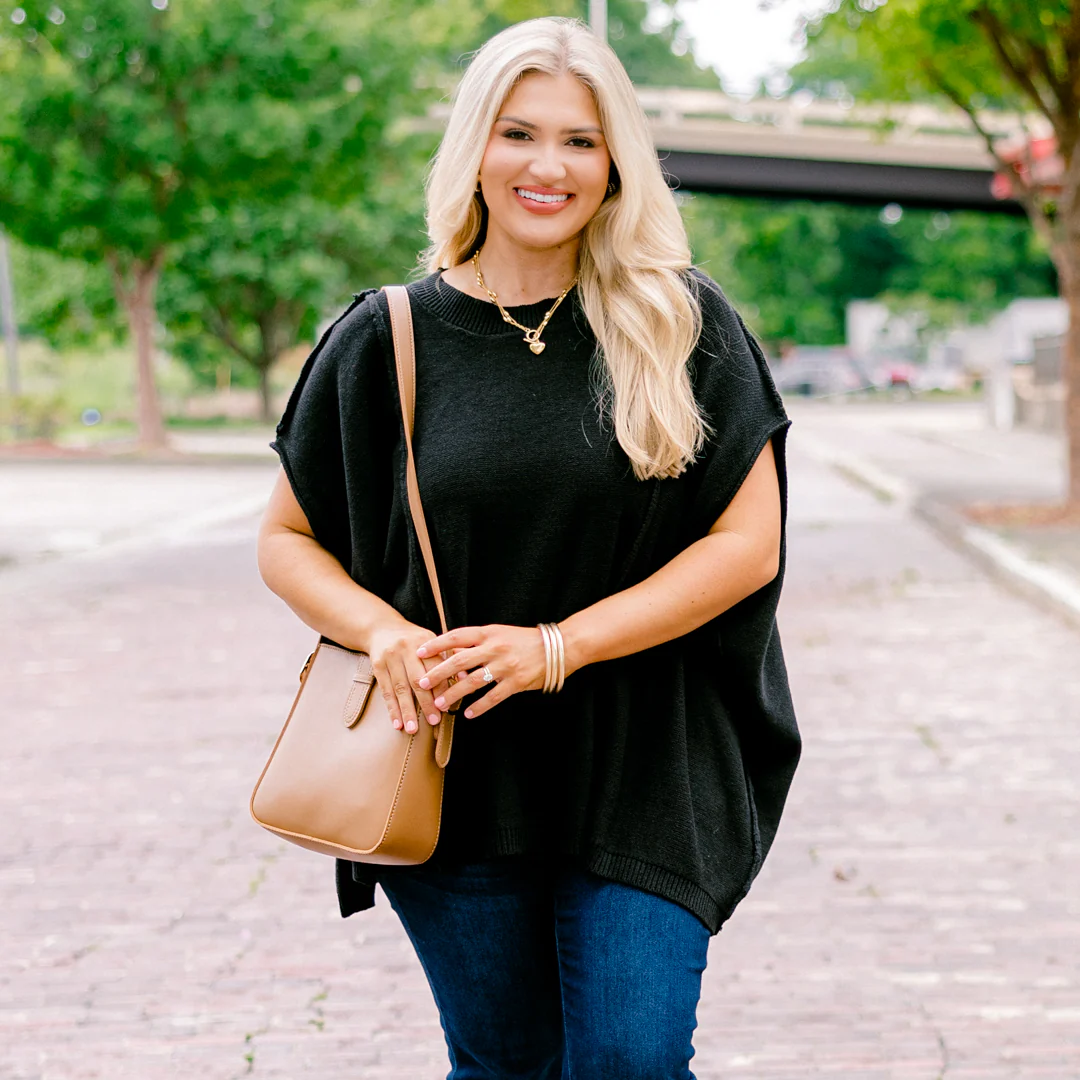 On My Way Over Sweater, Black - Giverhouse