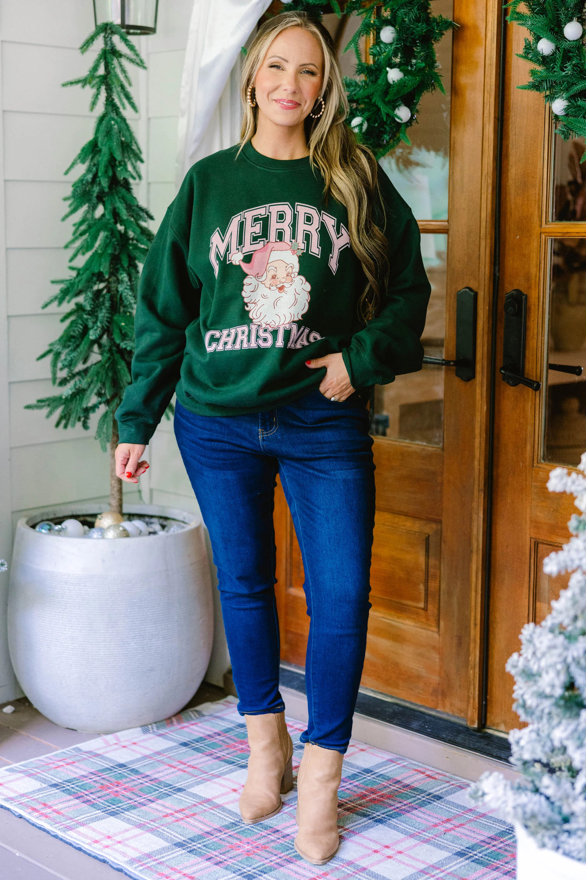 Merry Christmas Everyone Sweatshirt, Forest Green - Giverhouse