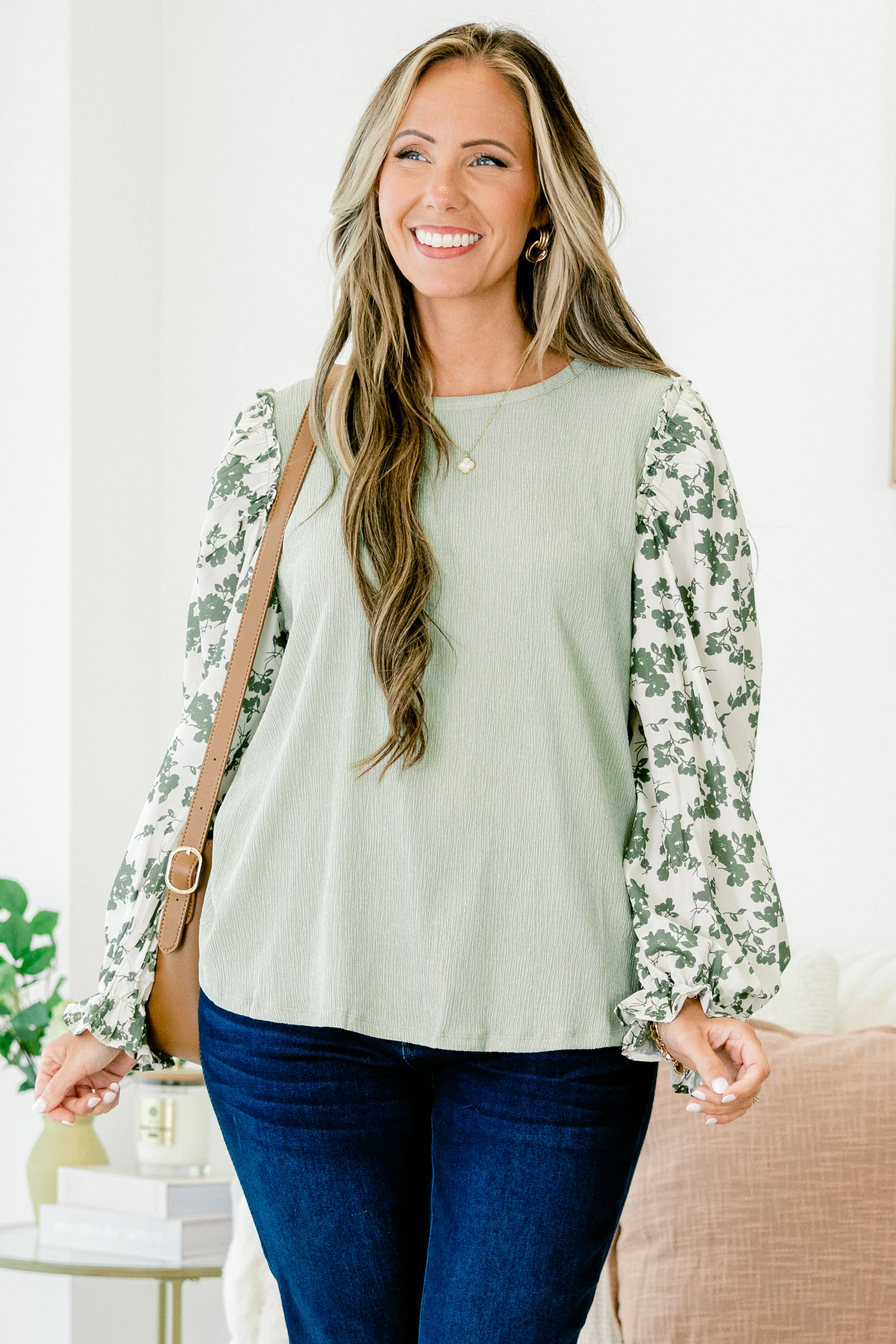 See The Sights Top, Sage - Giverhouse