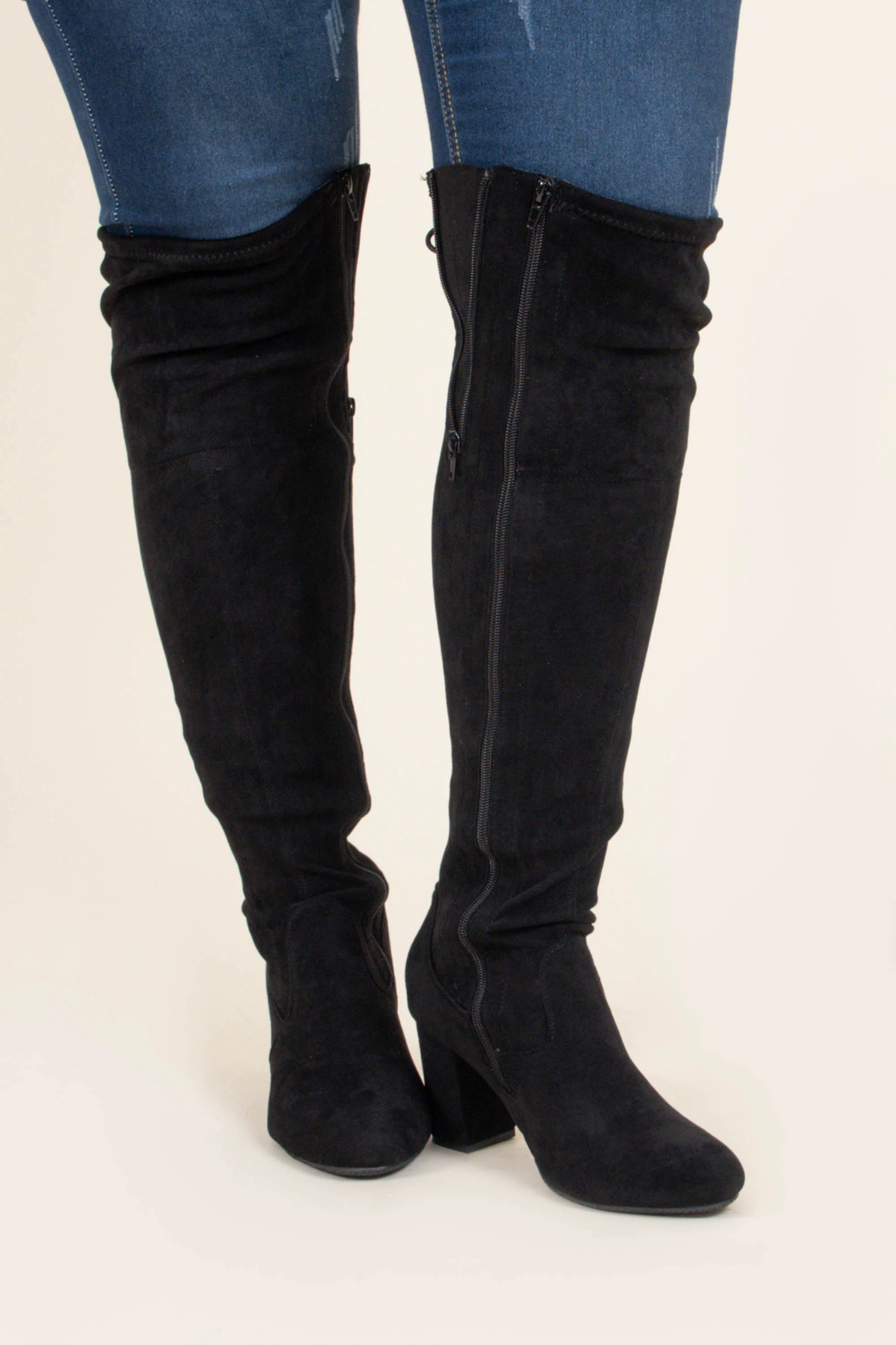 Slaying Suede Boots, Black - Giverhouse