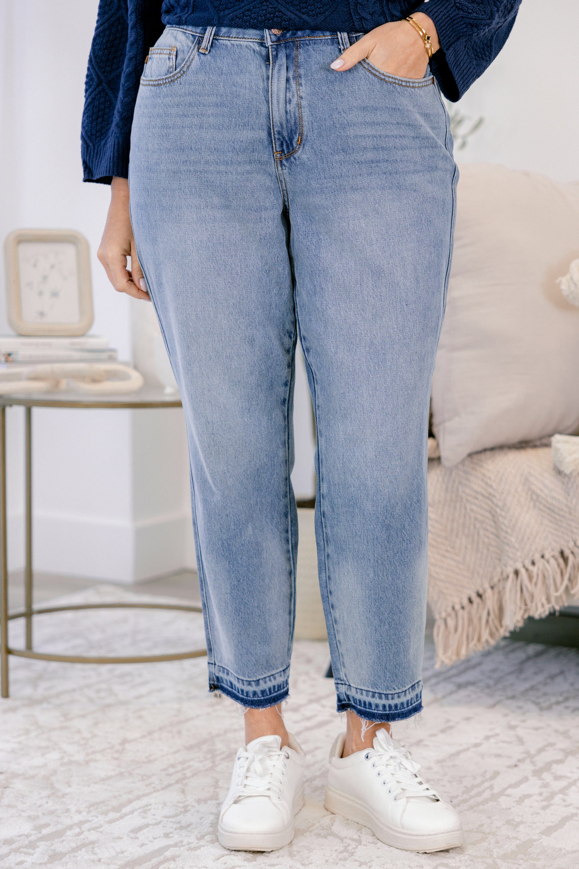 Judy Blue: Gotta Love It Jeans, Medium Wash - Giverhouse