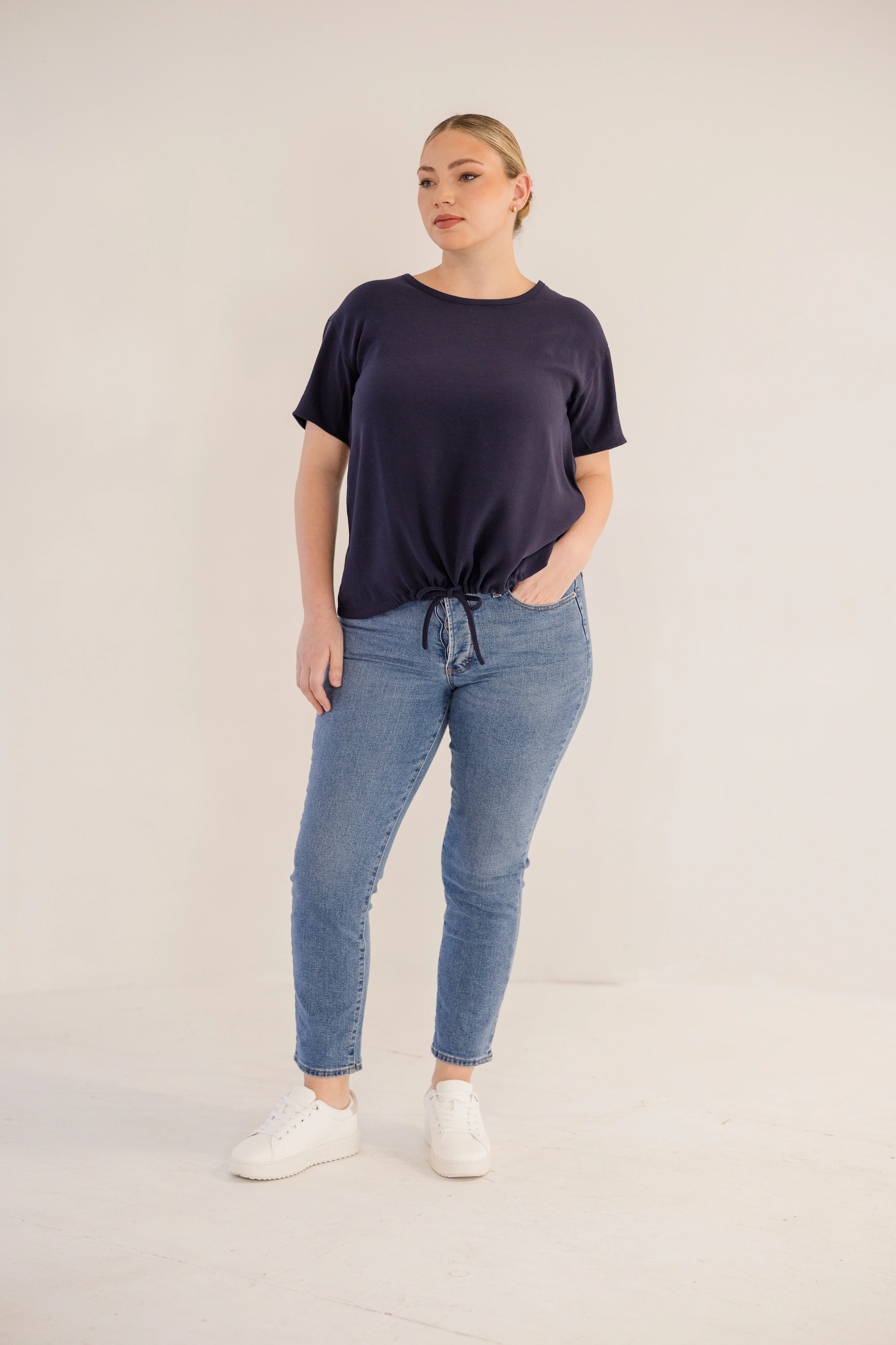 Ricker Tie Hem Top, Ink Navy - Giverhouse