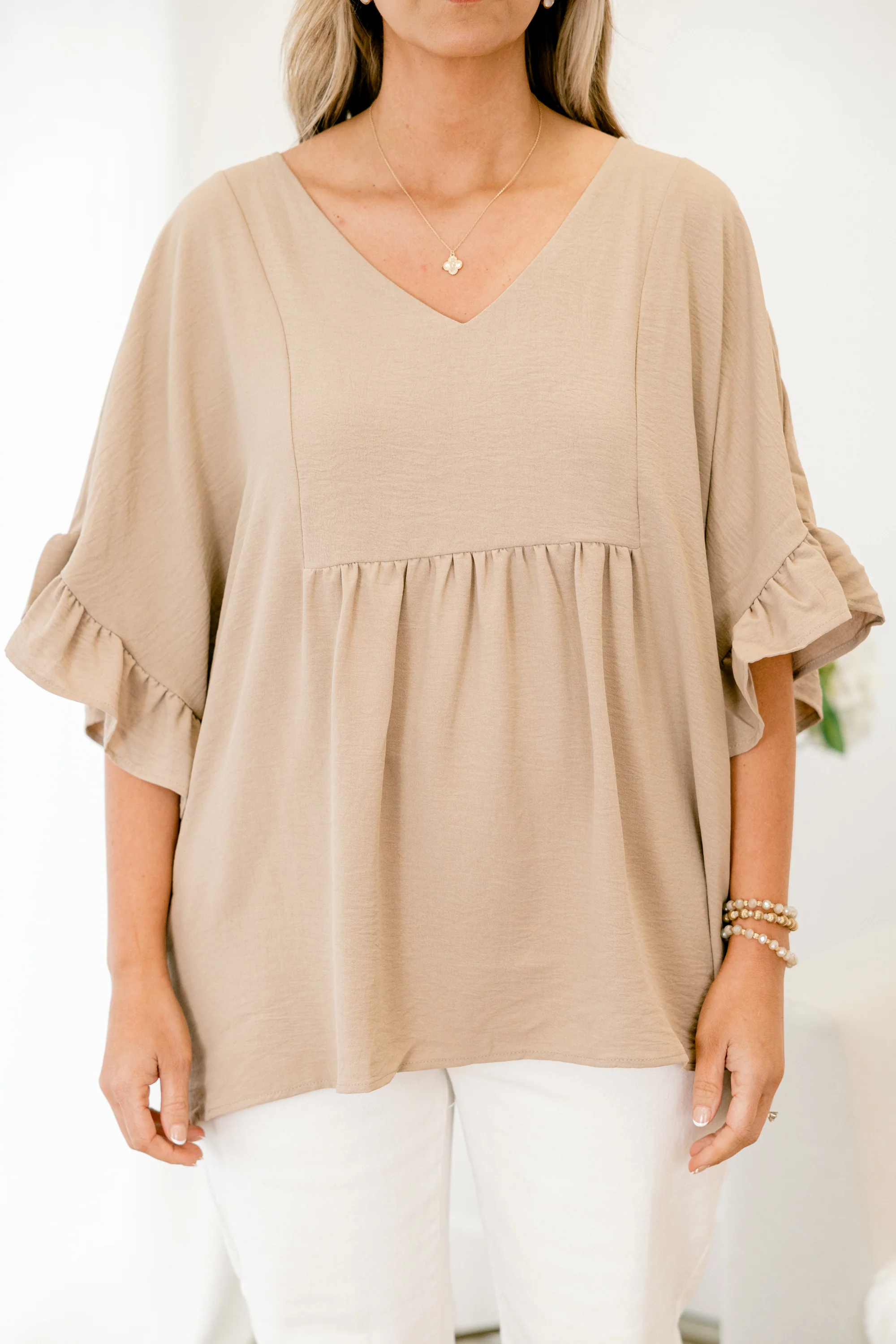 Holding Steady Top, Taupe - Giverhouse