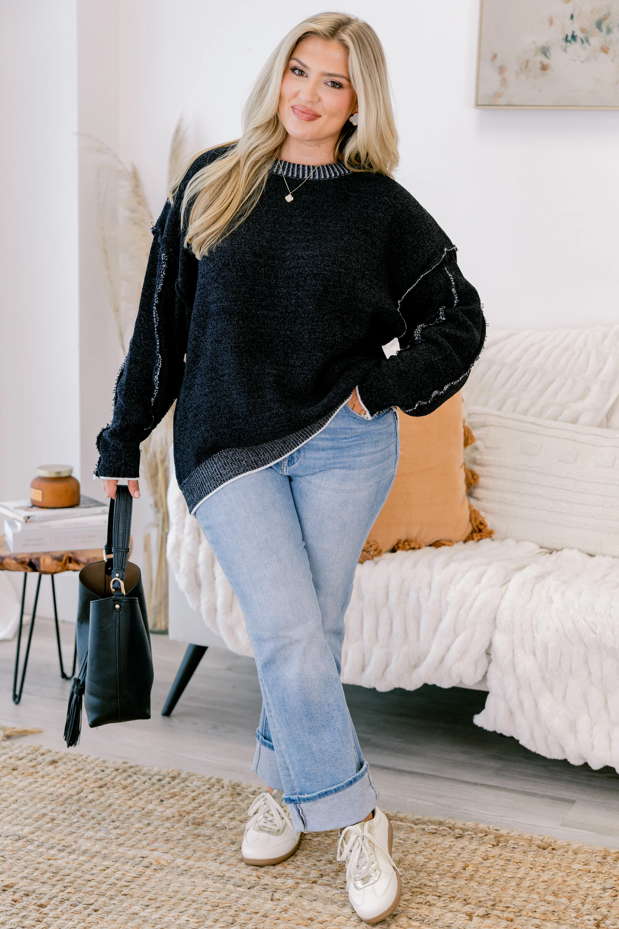 Life's a Dream Sweater, Black - Giverhouse