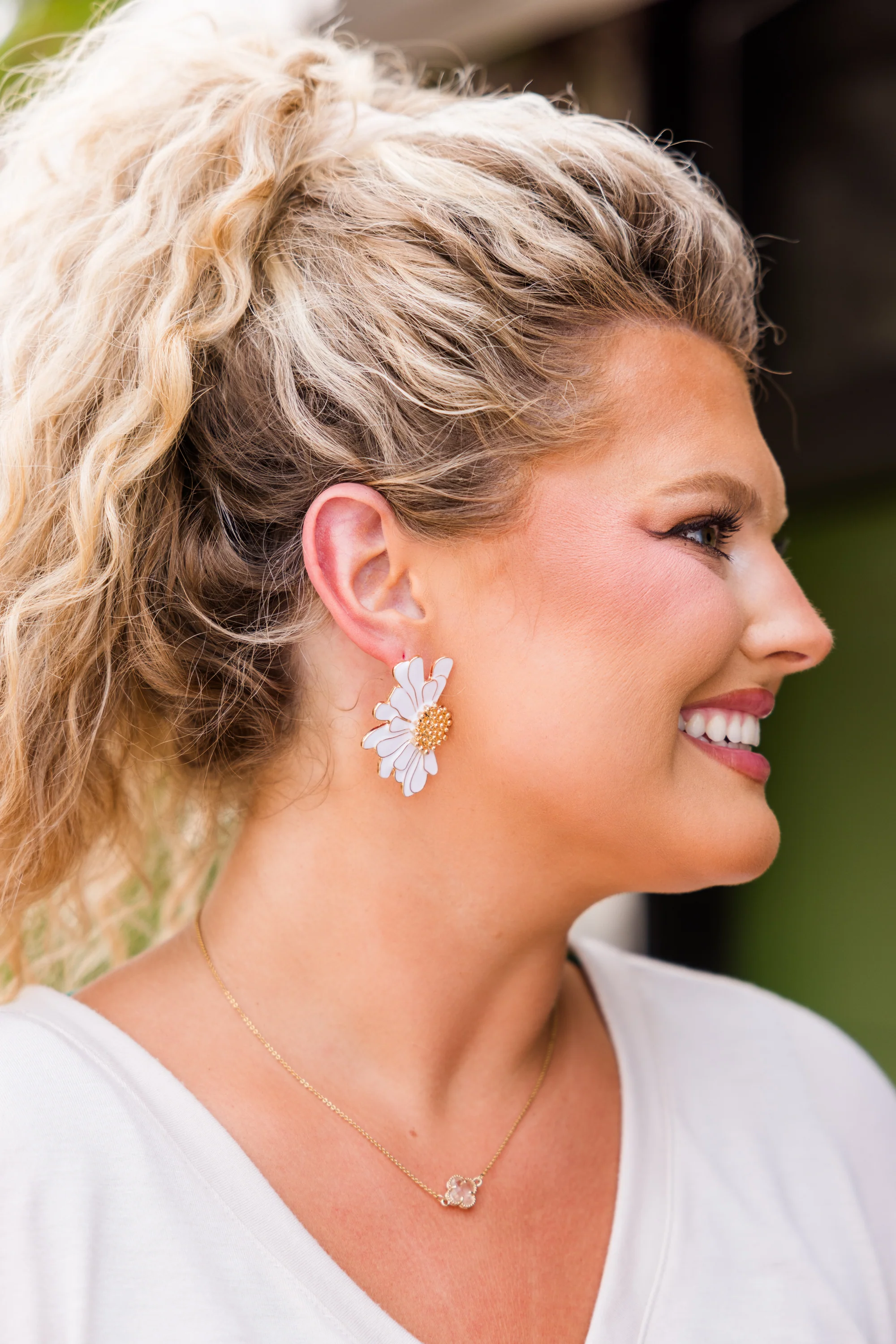 Lauren Kenzie: Blooming From Within Earrings, Gold - Giverhouse