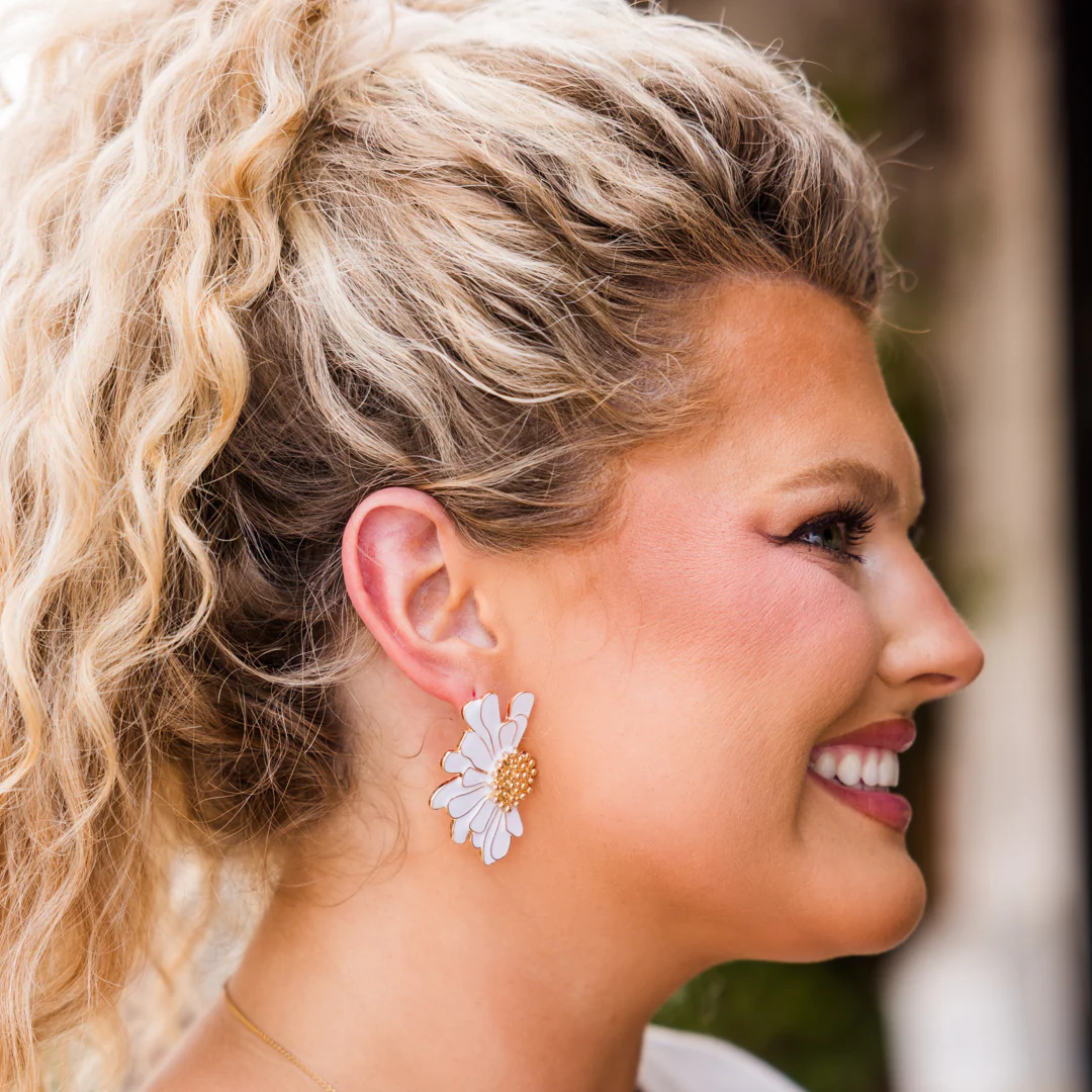 Lauren Kenzie: Blooming From Within Earrings, Gold - Giverhouse